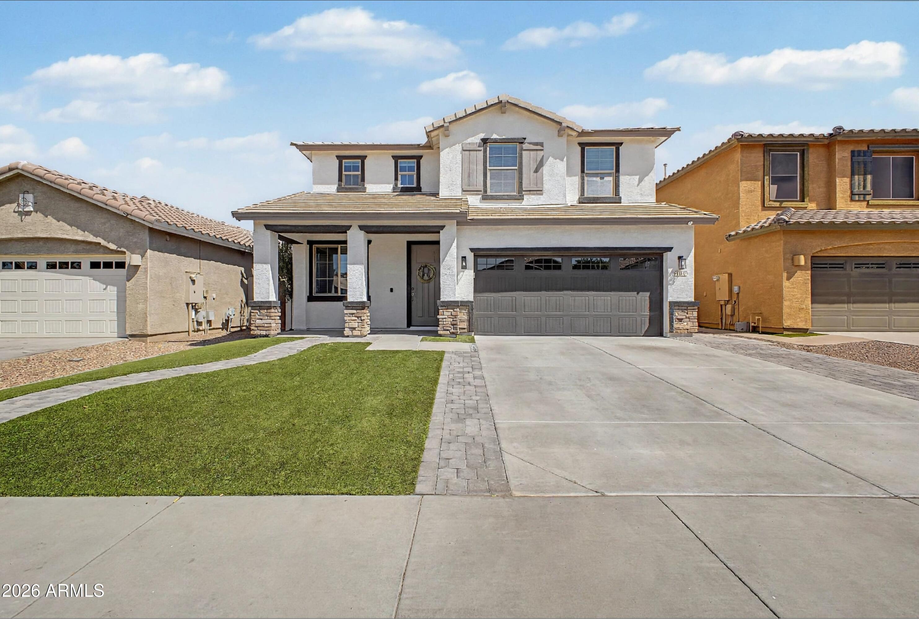 3912 E Blue Spruce Lane — photo
