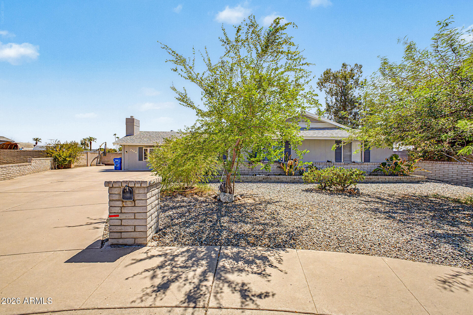 3723 W Cochise Drive — photo