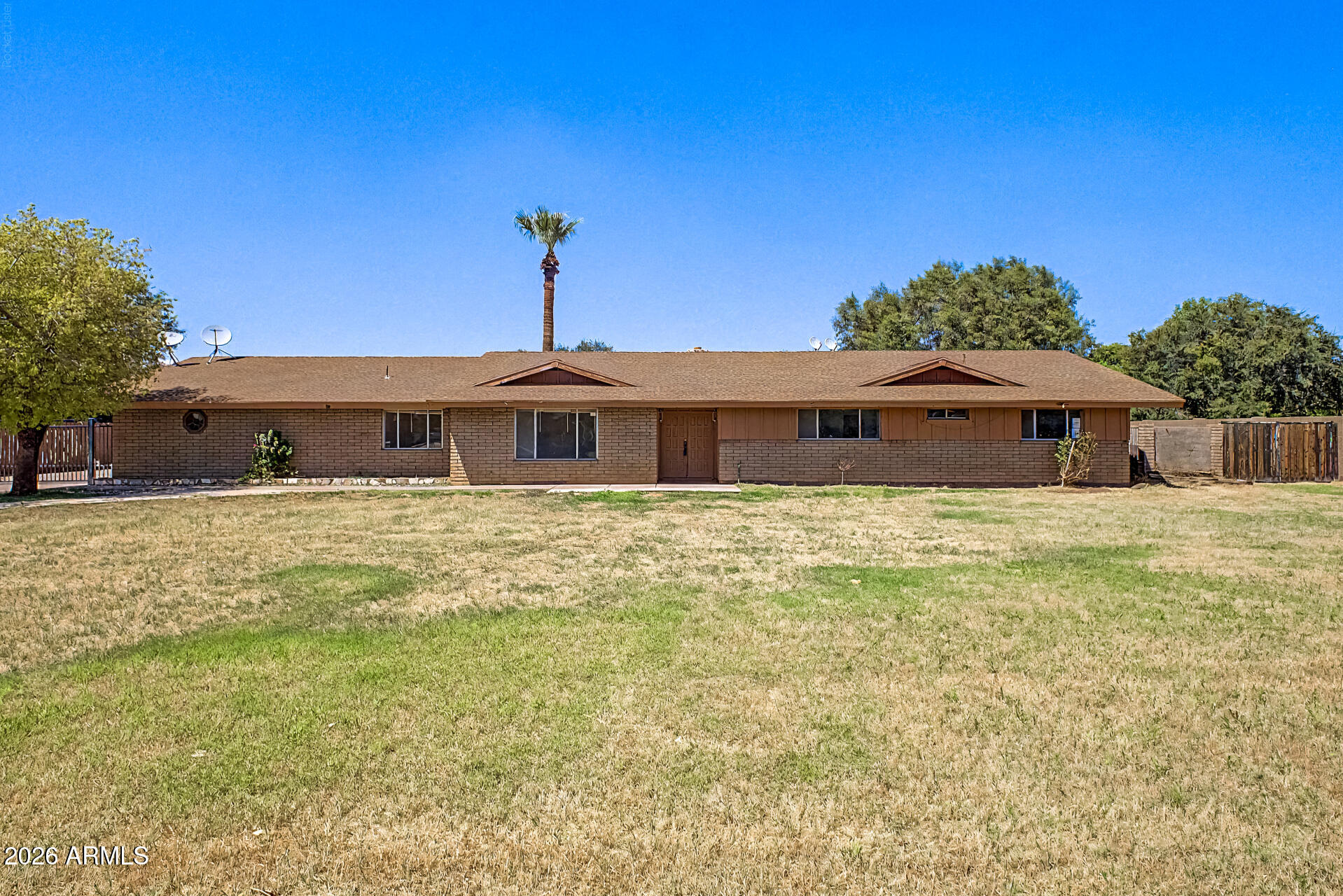 5228 W McNeil Street — photo