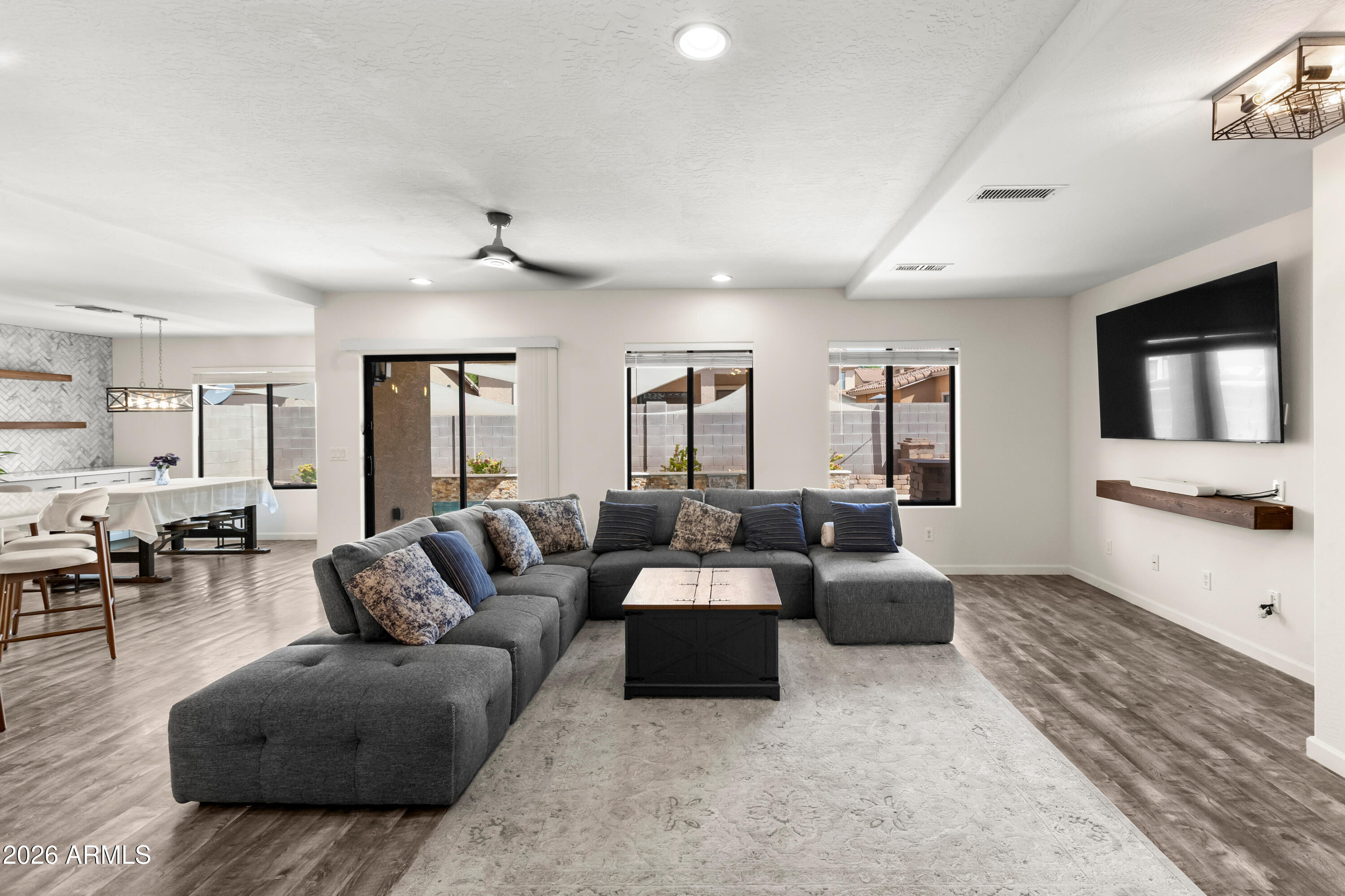 2272 E Cochise Avenue, Apache Junction, AZ 85119 — photo 3