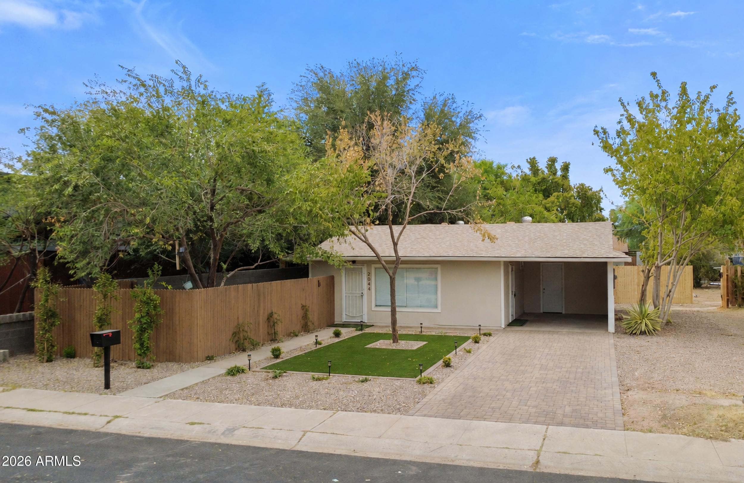 2045 S Hammond Drive — photo