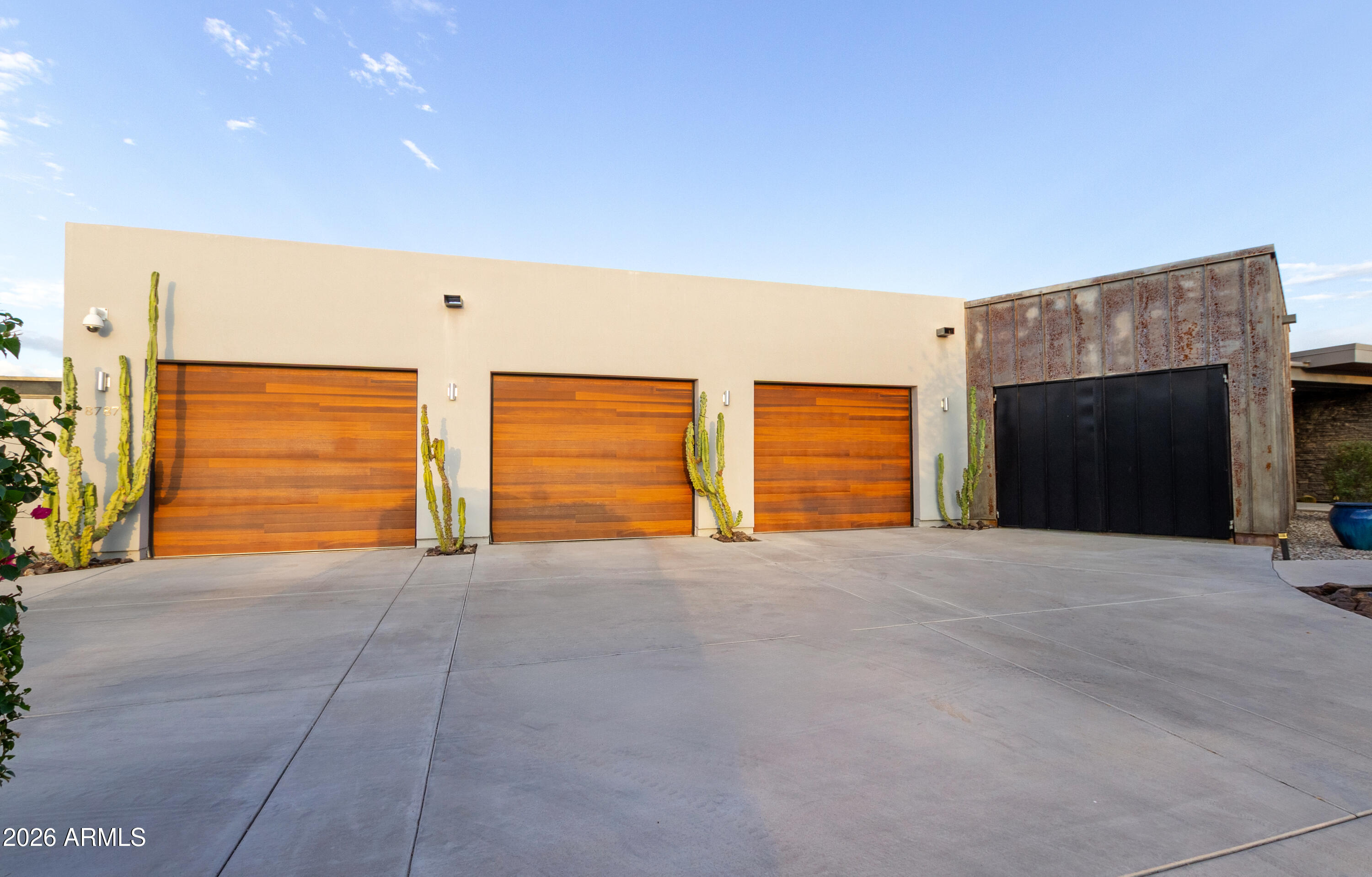 8787 E Whispering Wind Drive — photo