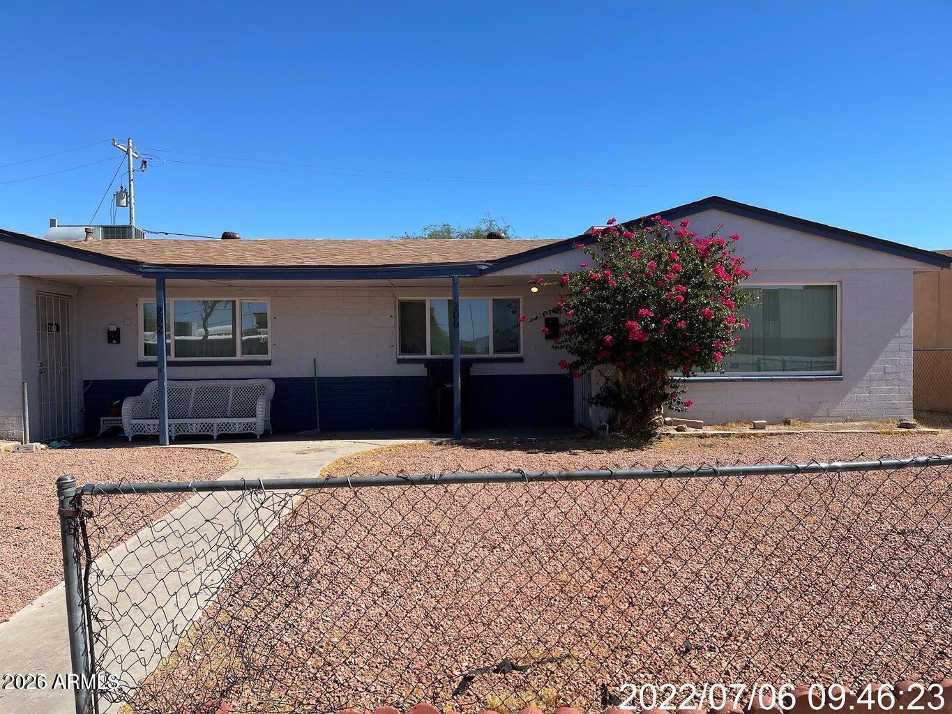 200 W Hill Drive — photo