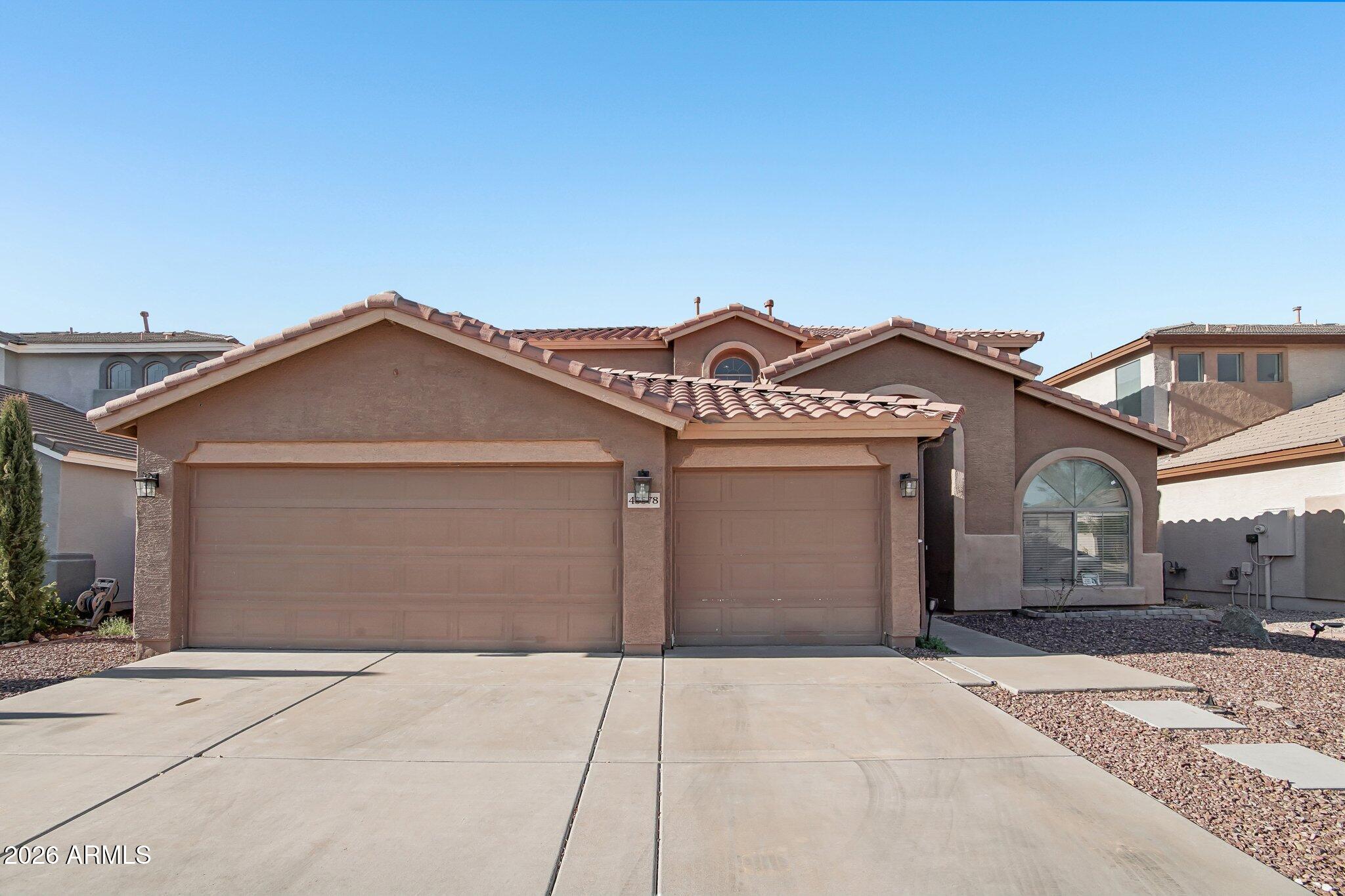 43578 W Cydnee Drive — photo