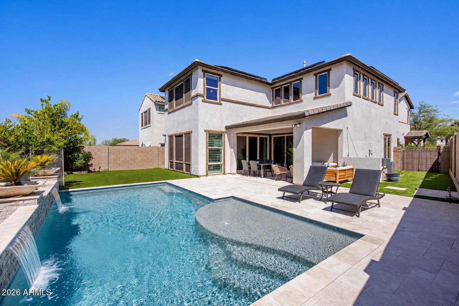 2323 W Duane Lane — photo