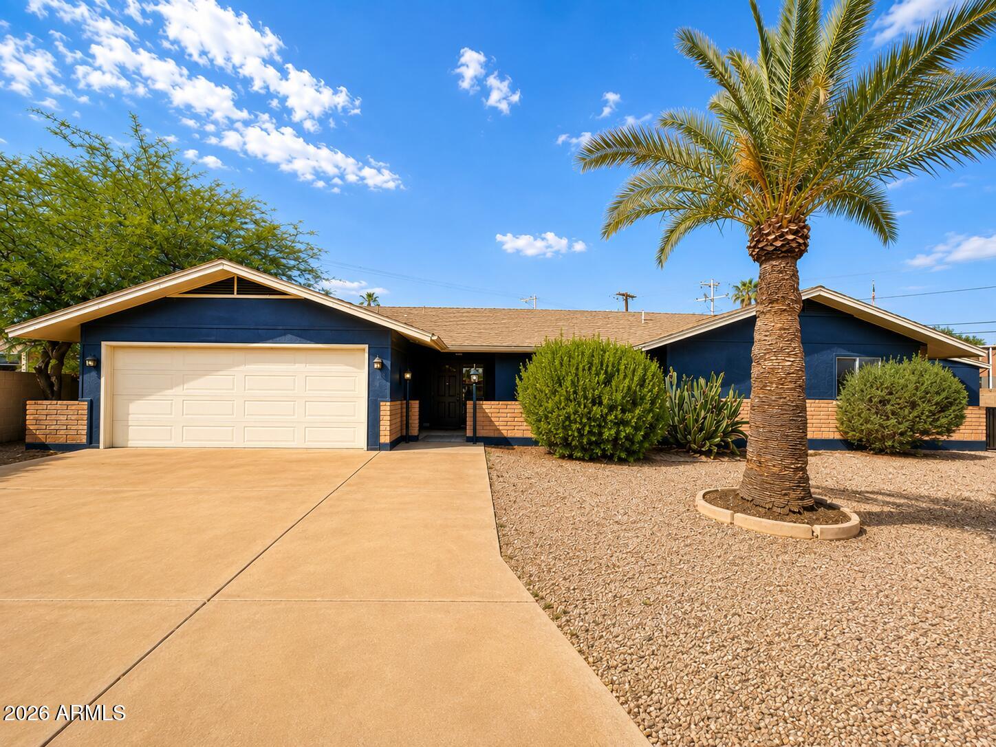 322 E Markley Drive — photo