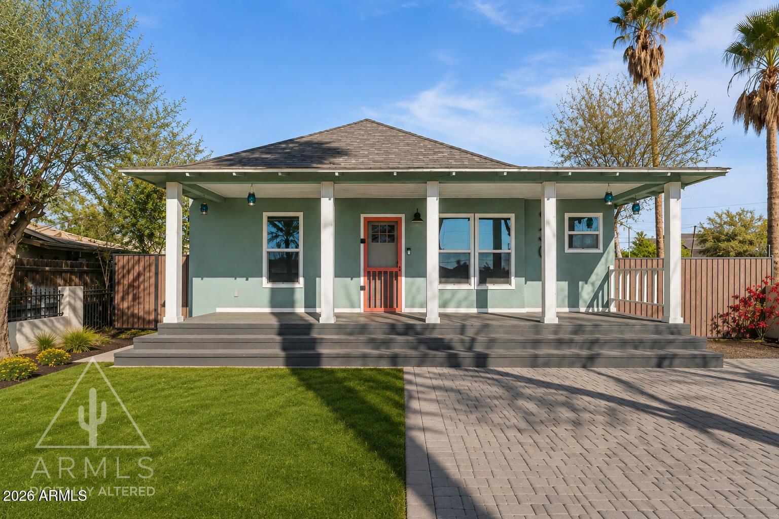 930 E Taylor Street — photo