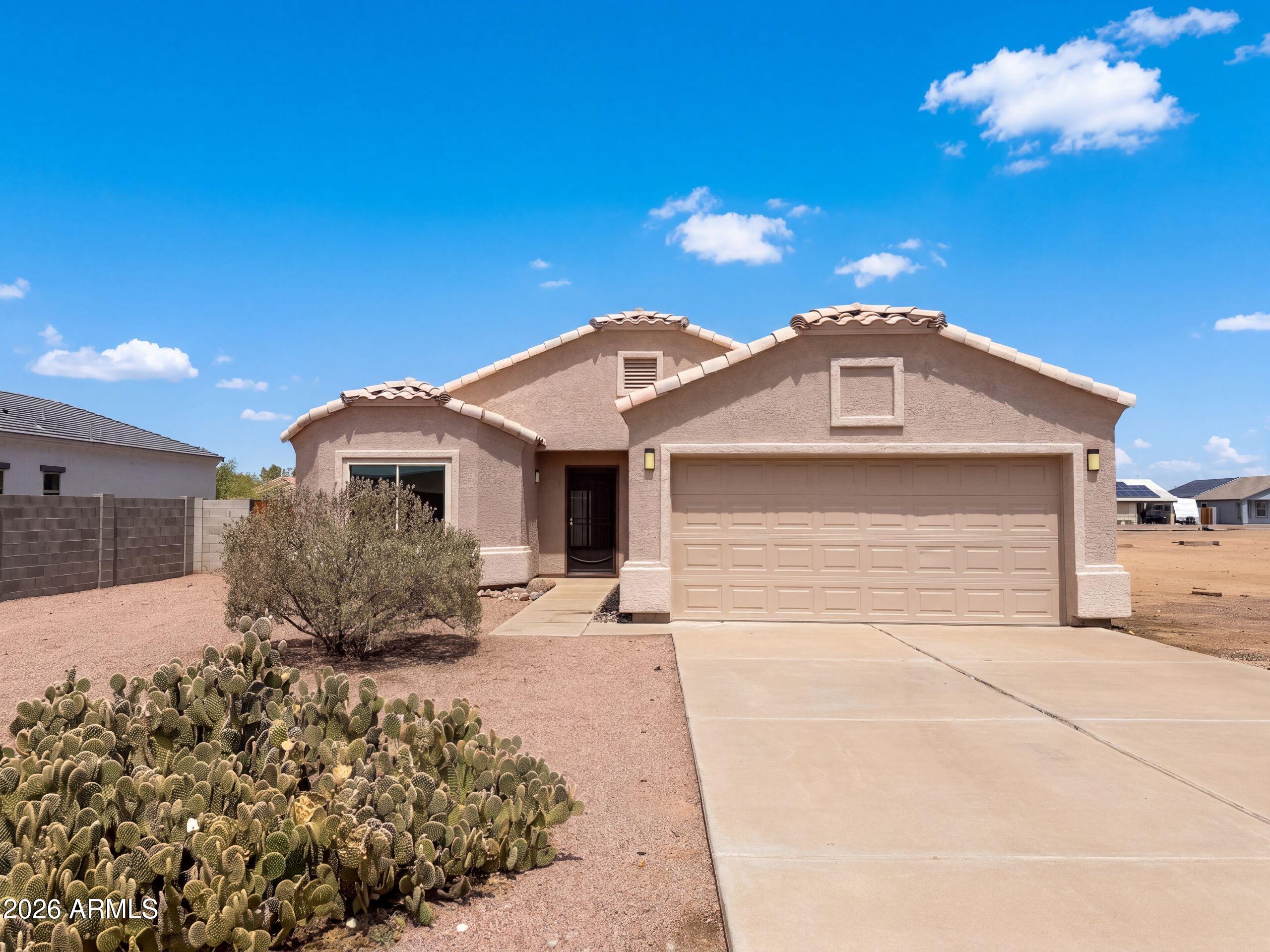 10564 W Buena Vista Drive — photo