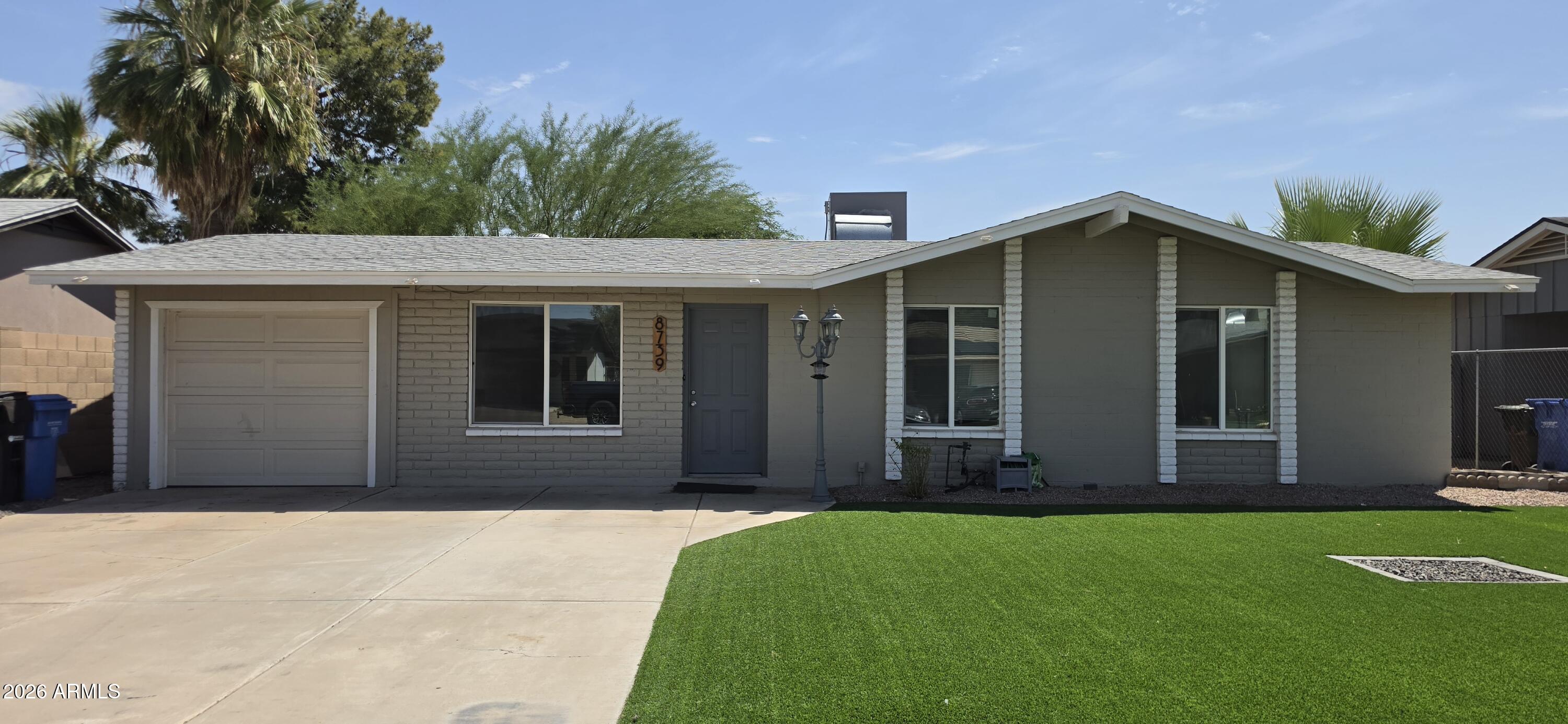 8739 W Turney Avenue — photo