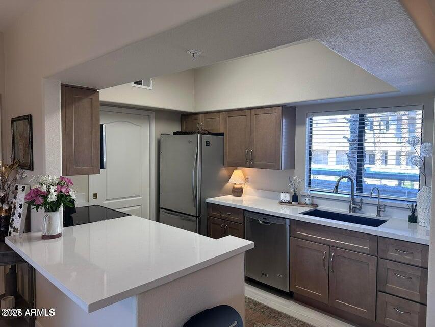 10401 N Saguaro 220 — photo