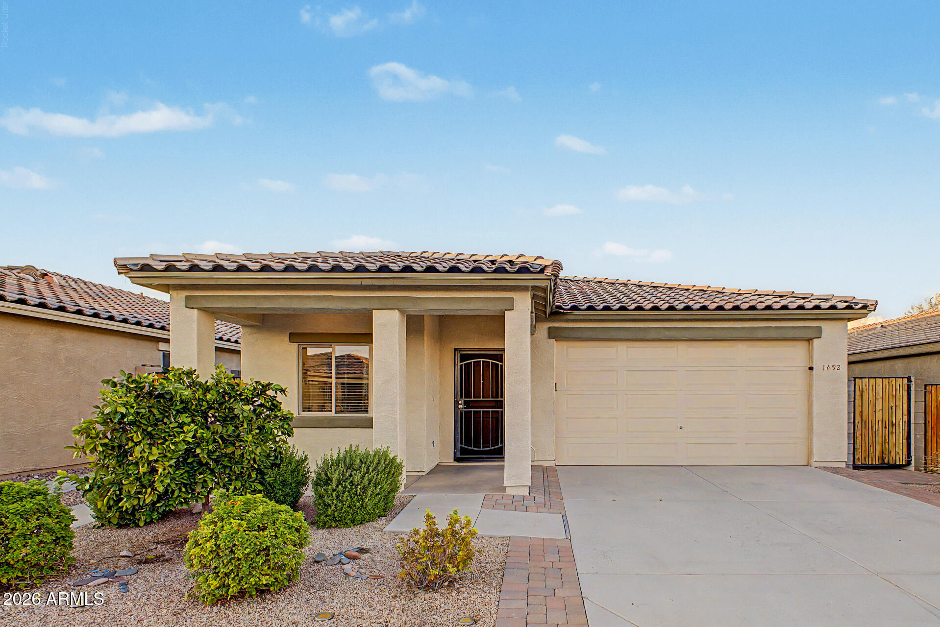 1692 E 16th Avenue, Apache Junction, AZ 85119 — photo 2