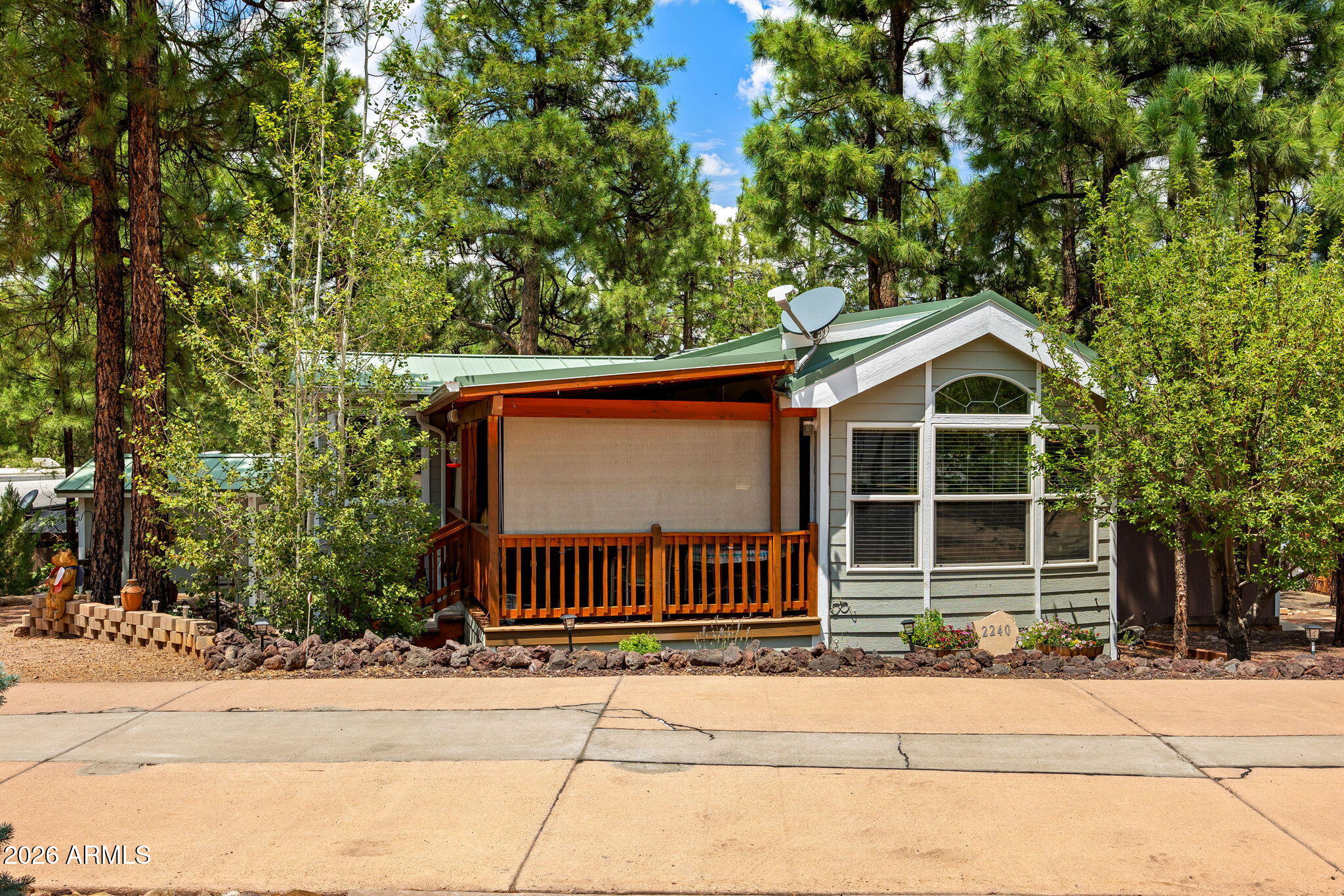 2240 E Quarter Horse Way — photo