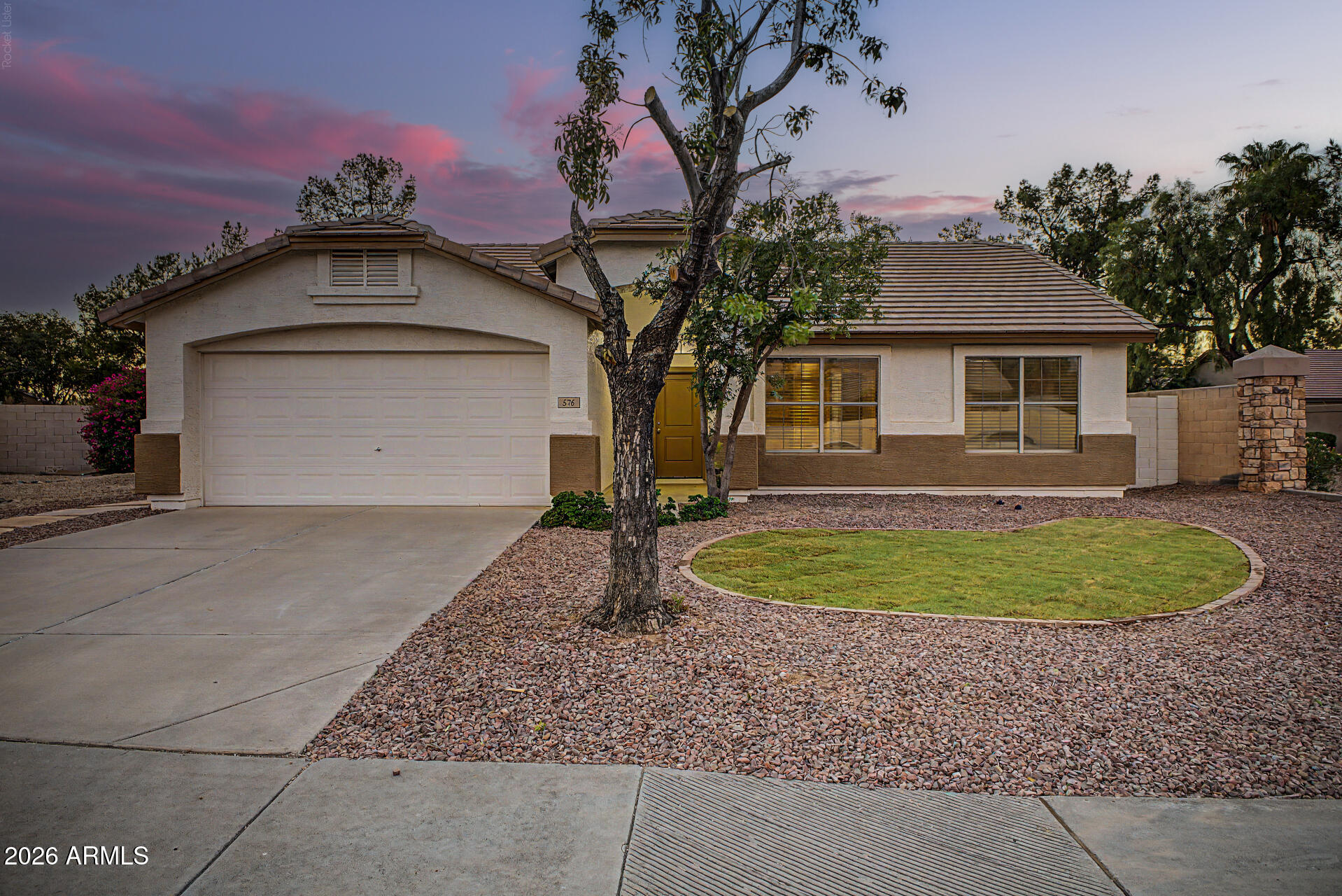 576 S Moorea Drive — photo