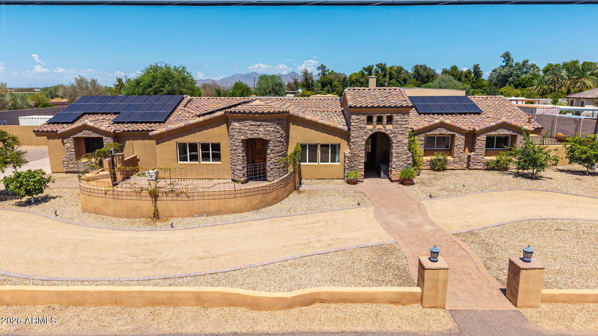 3109 N Gilbert Road — photo