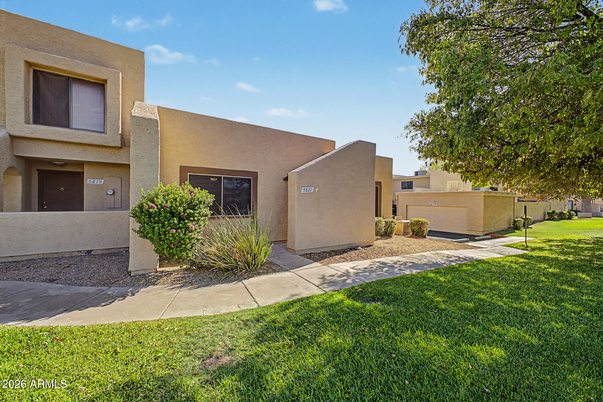 5821 W Acoma Drive — photo