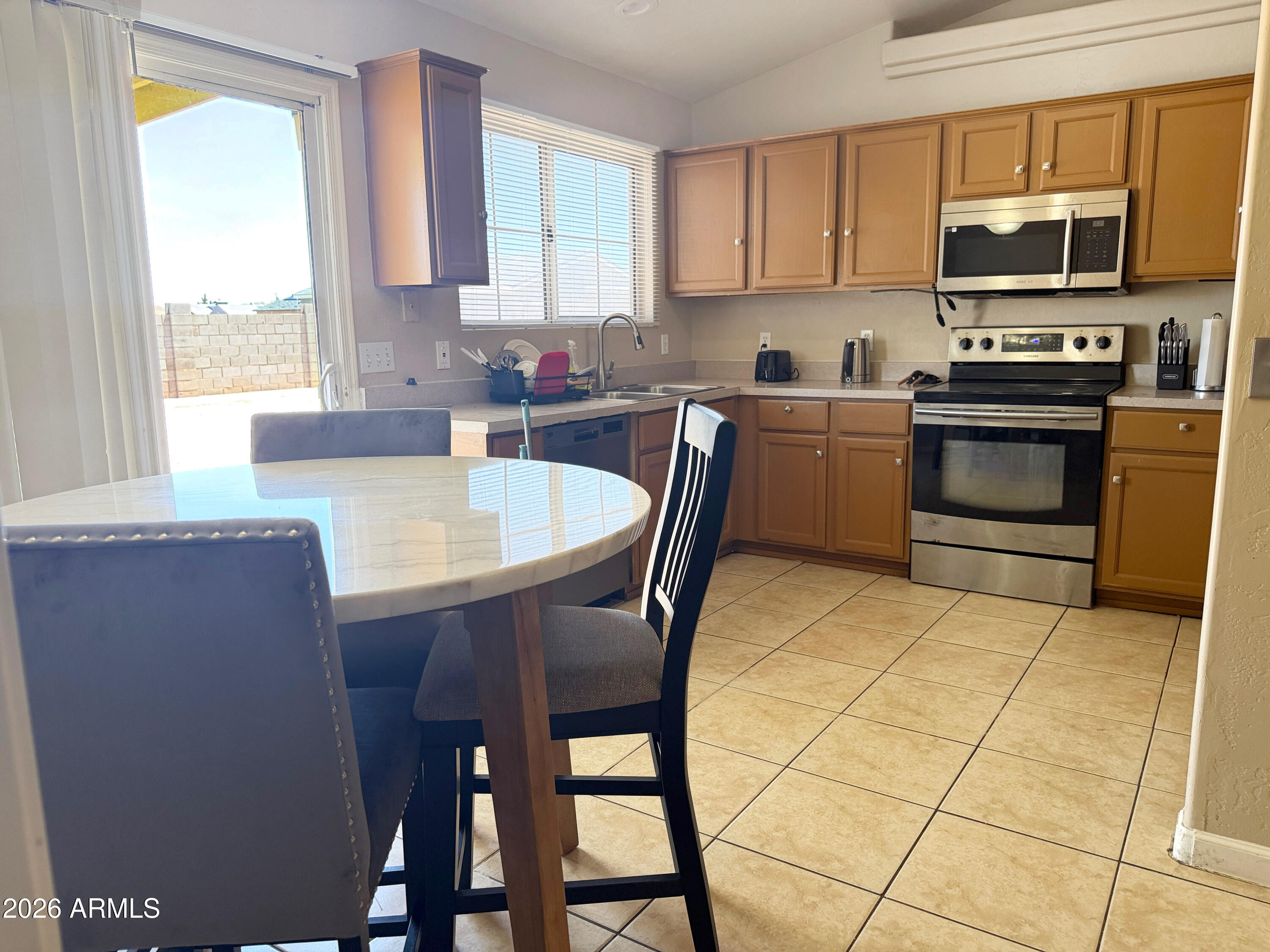 9924 W Concordia Drive — photo