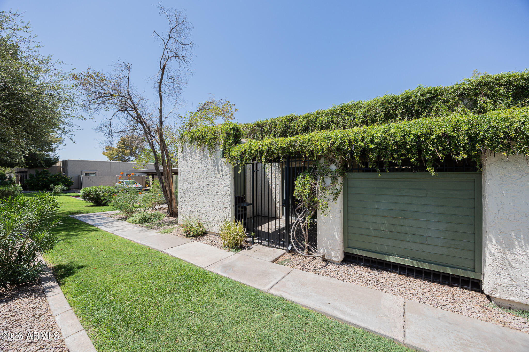 625 S Allred Drive — photo