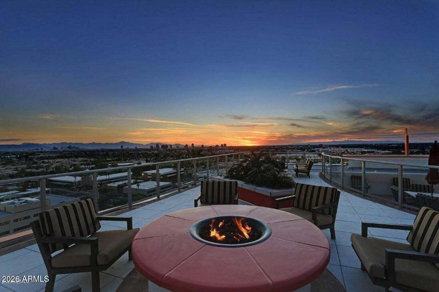 2211 E Camelback Road 409 — photo