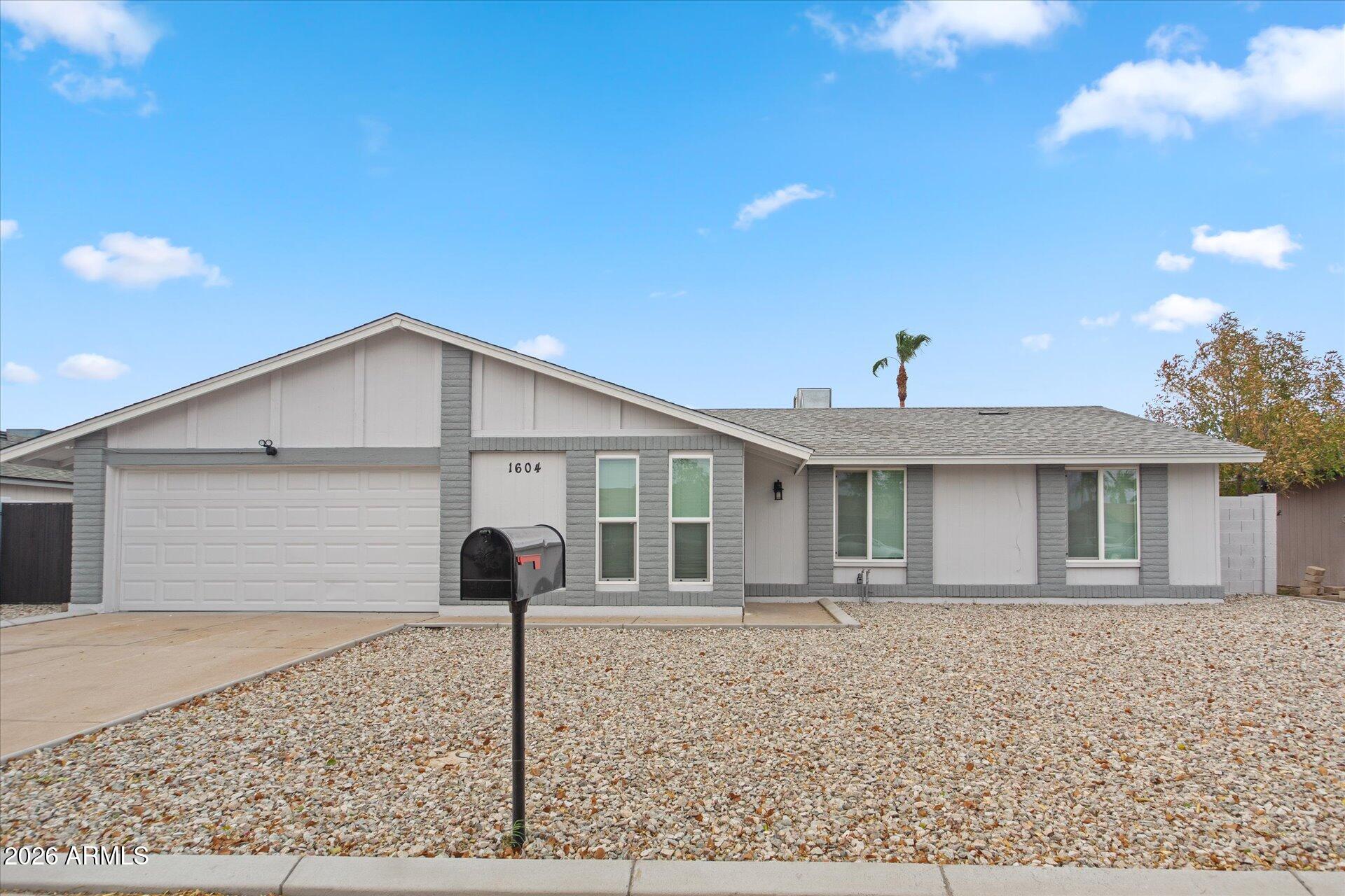 1604 W Colt Road — photo