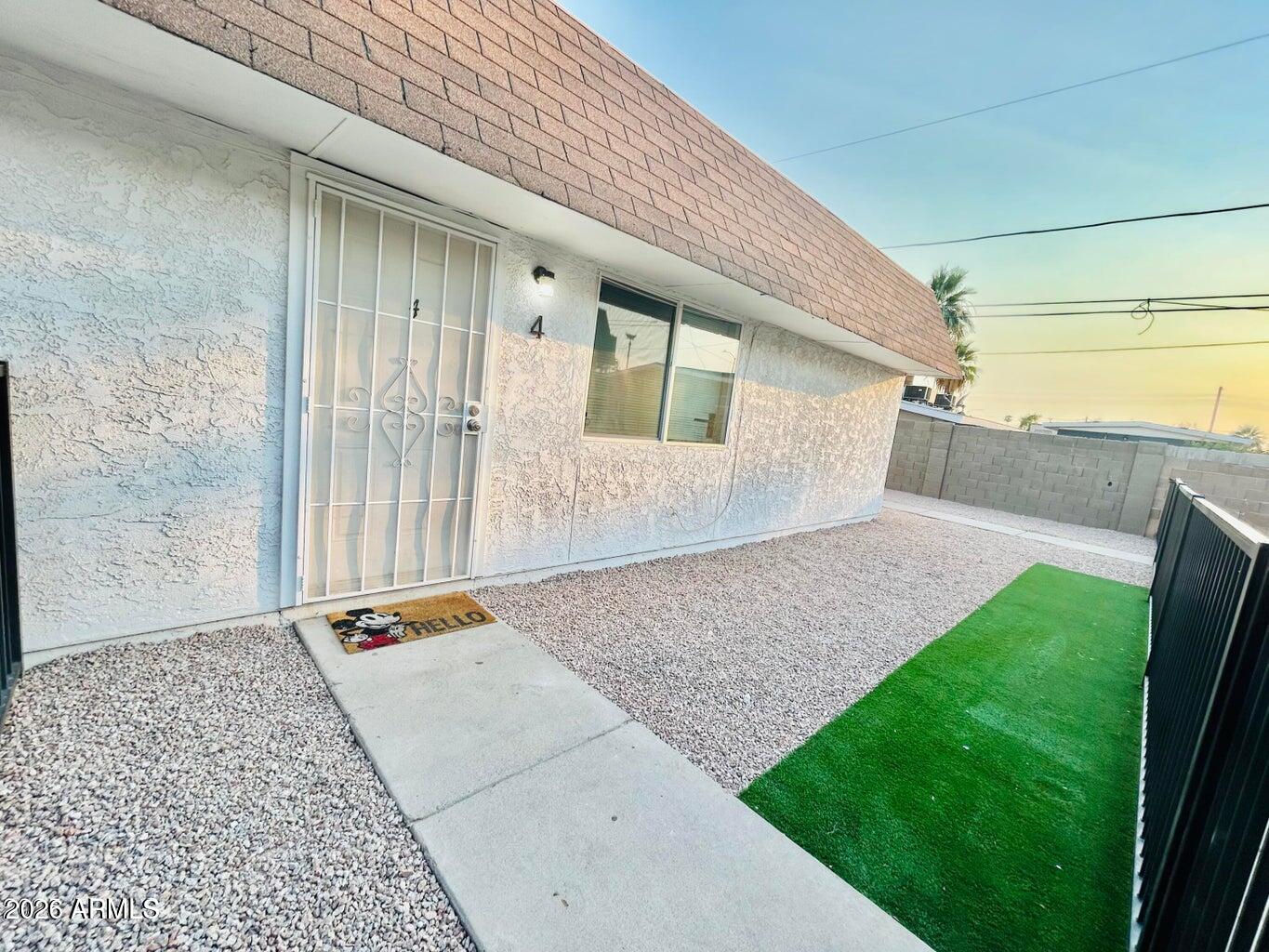 240 S Doran Apt 4 — photo