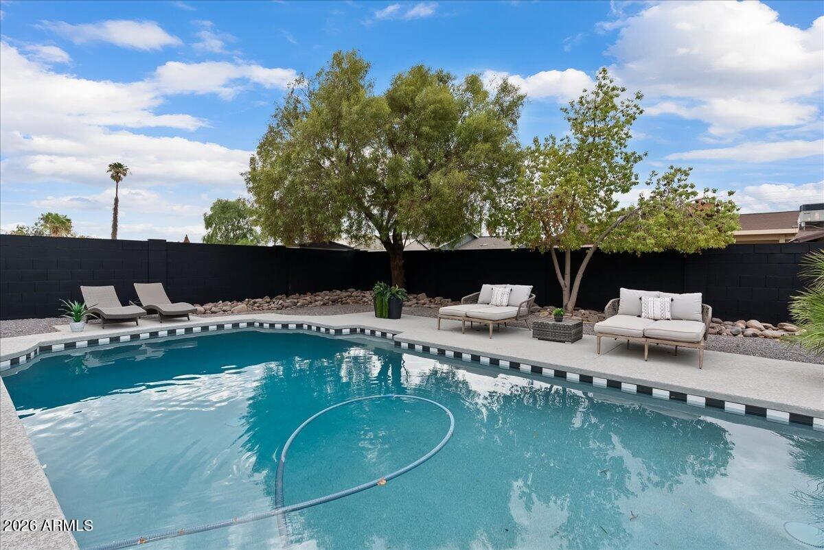 3109 W Beck Lane — photo