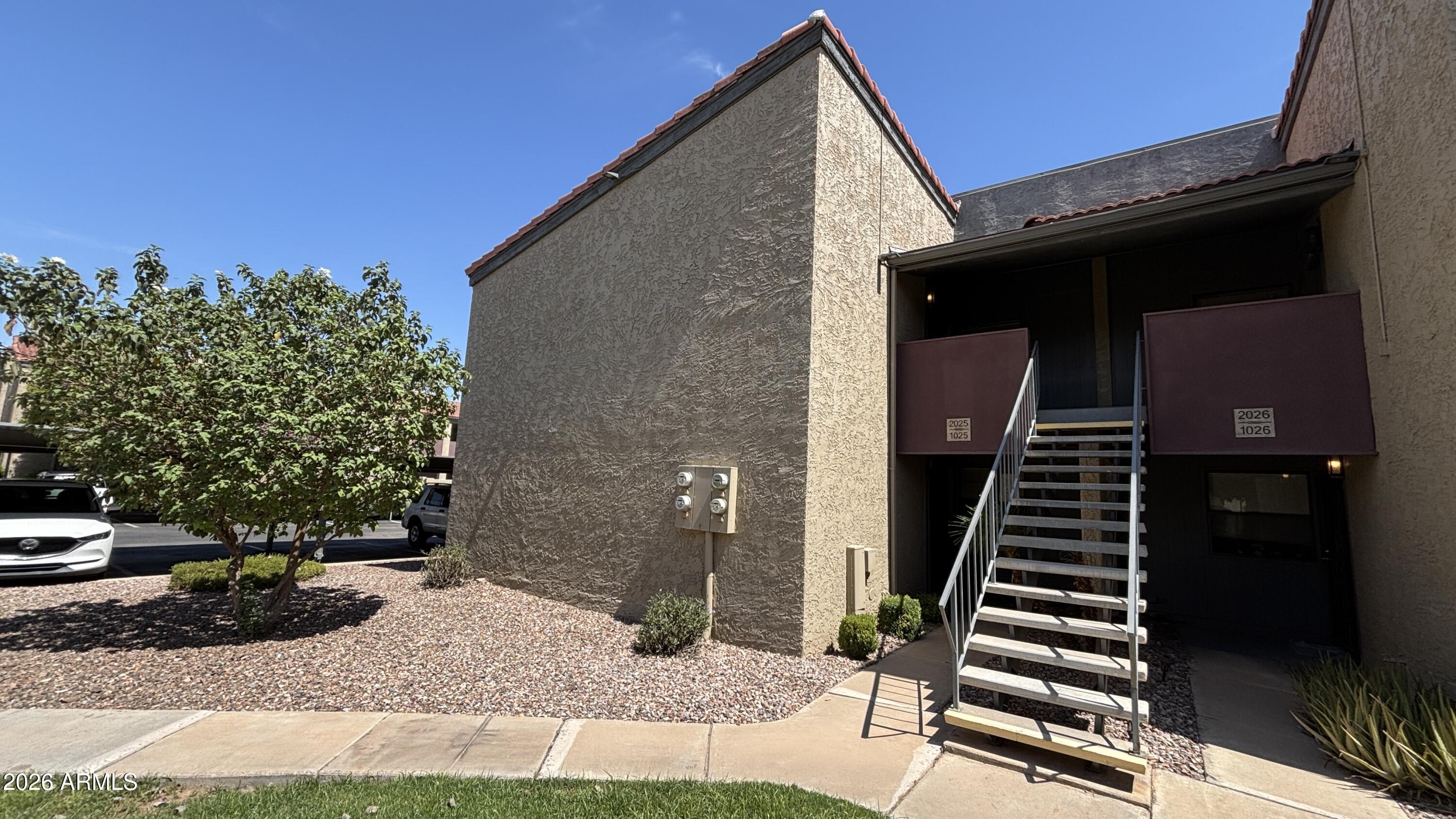 1730 W Emelita Avenue 2025 — photo
