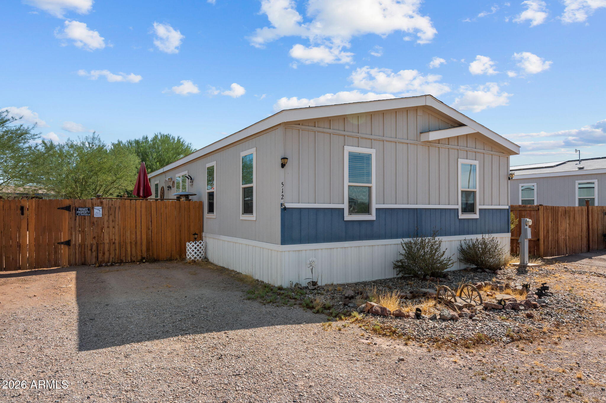 512 W Claessens Drive — photo