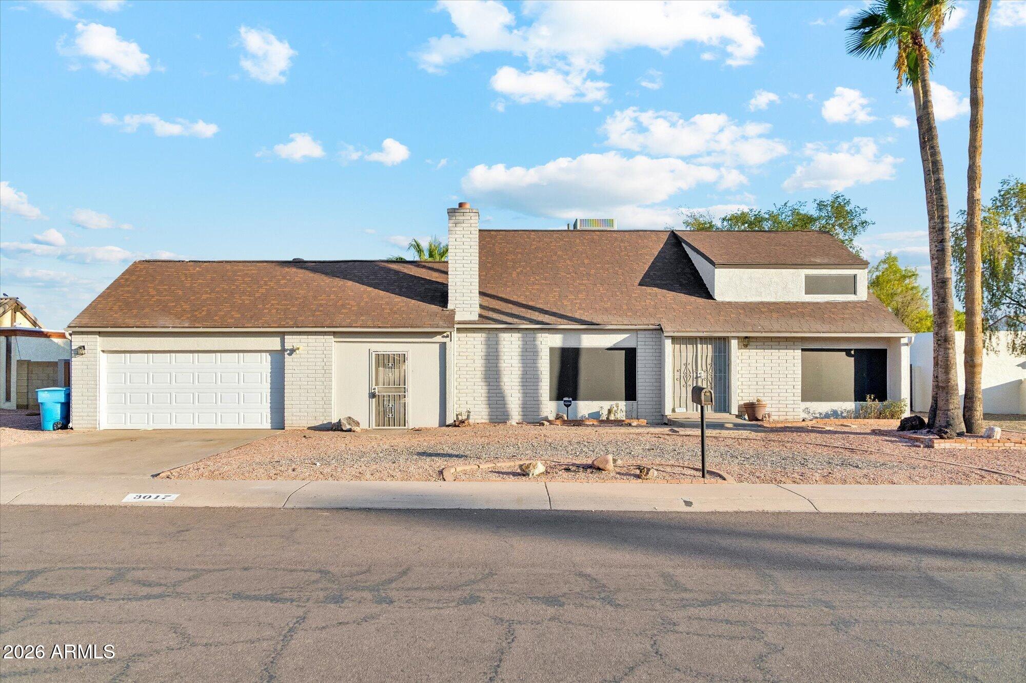 3017 W Sahuaro Drive — photo