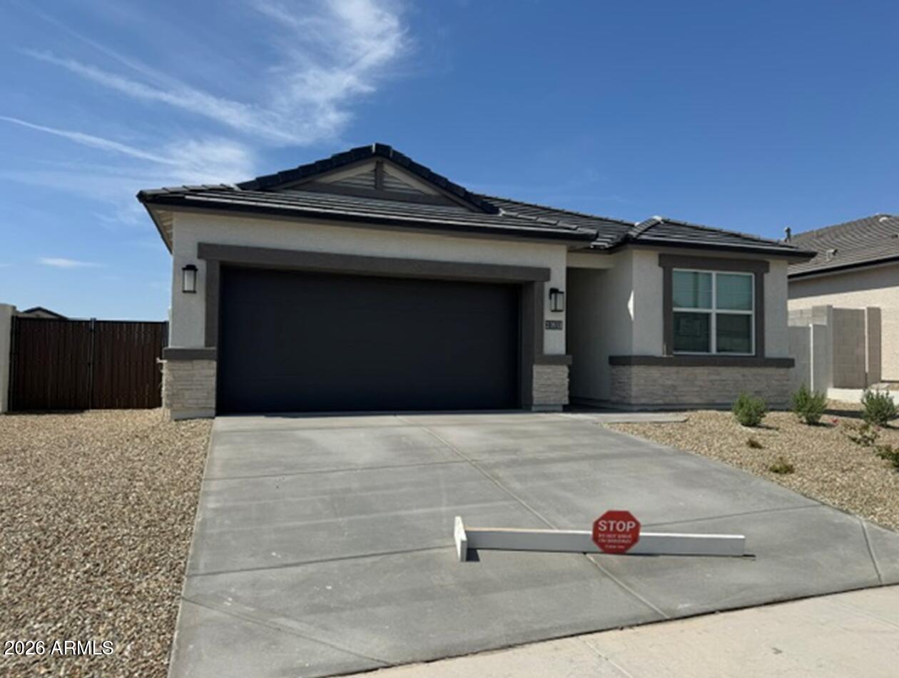 23933 W Yavapai Street — photo