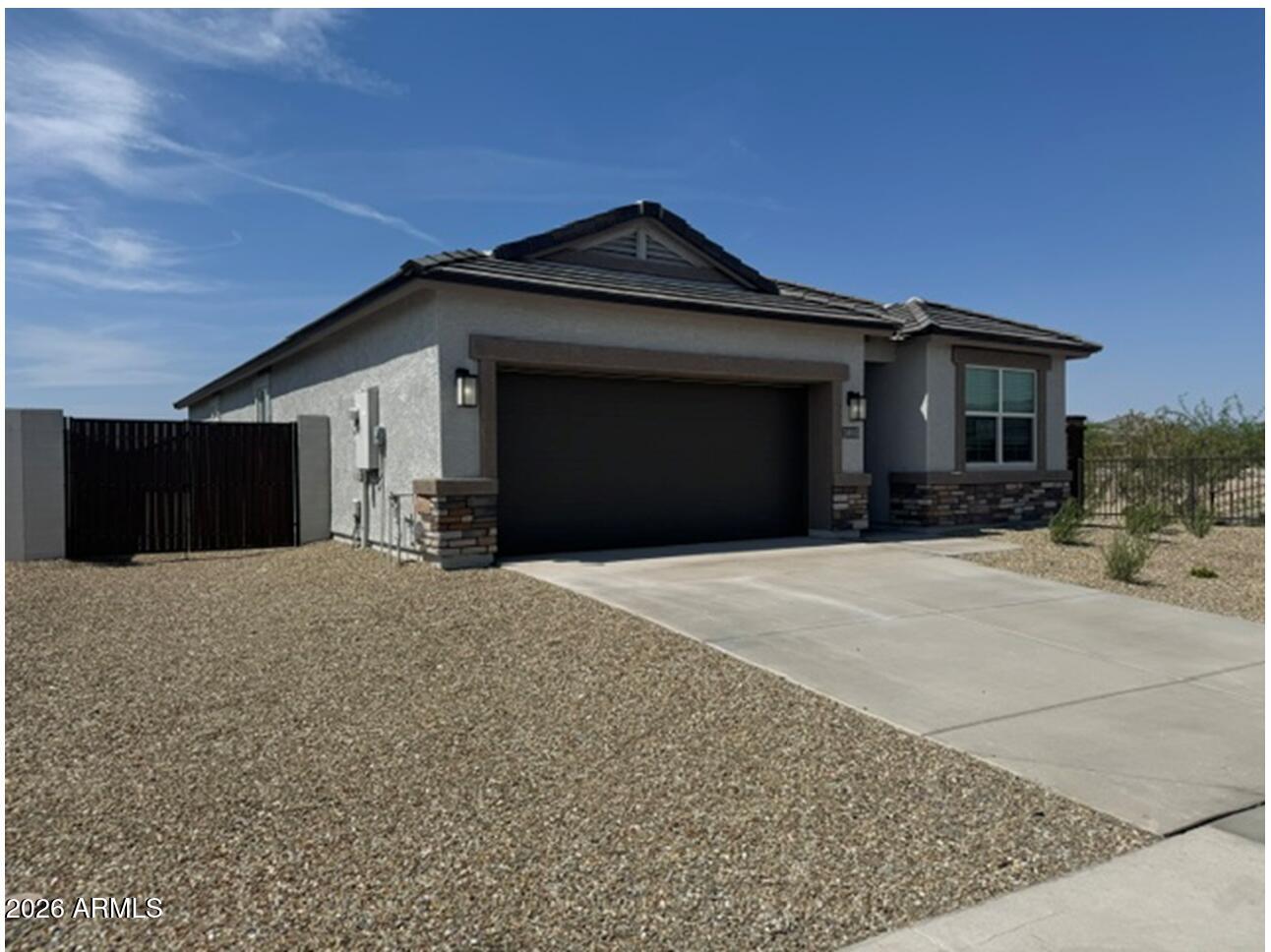 24005 W Yavapai Street — photo