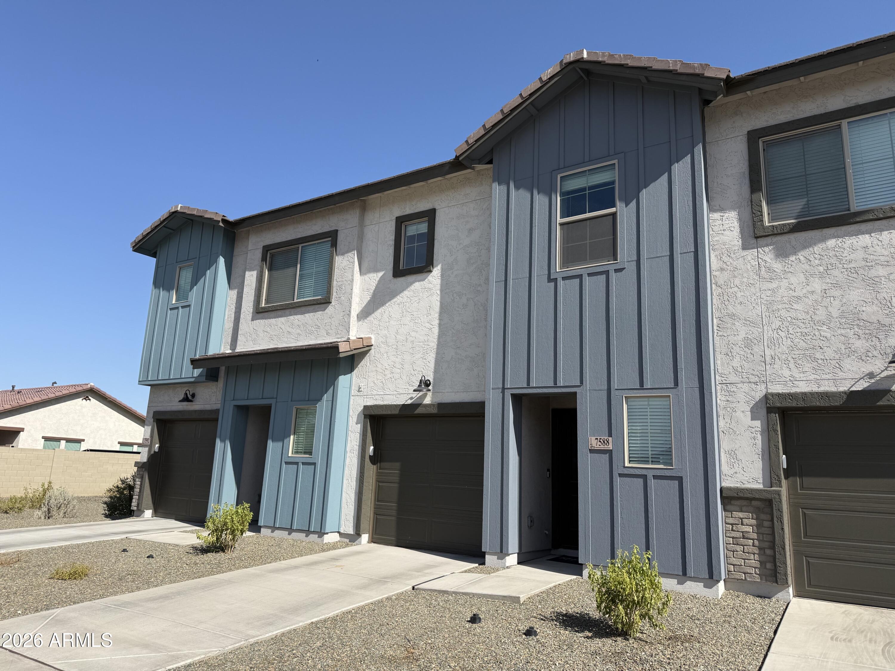7588 W Darrow Street — photo