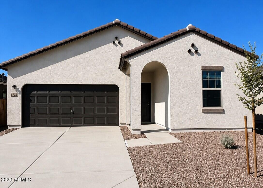 5724 E Hornblende Way — photo