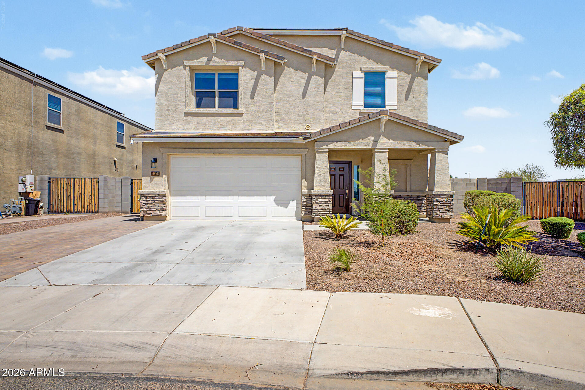 21334 W Holly Street — photo