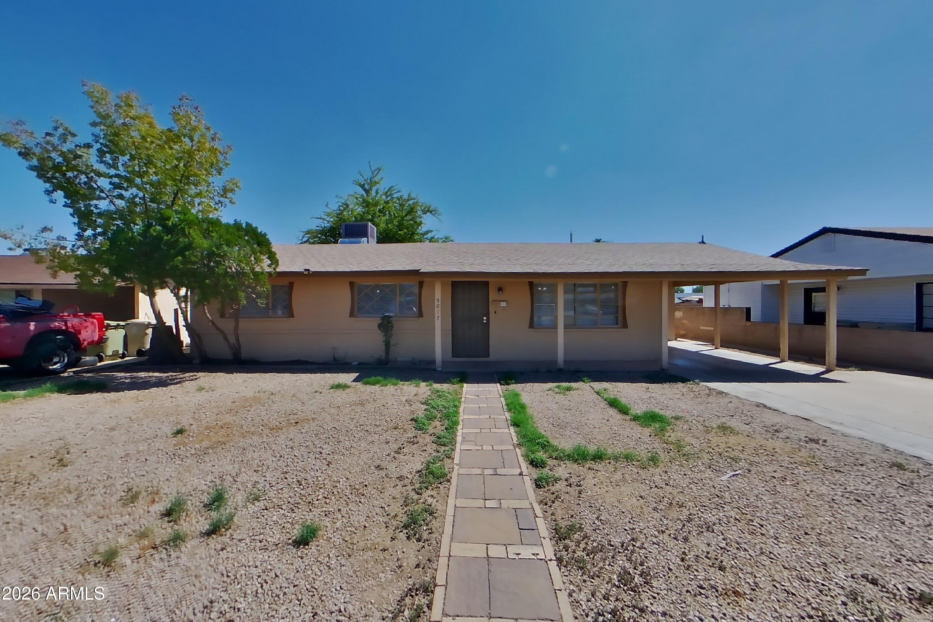 5017 W Sierra Vista Drive — photo