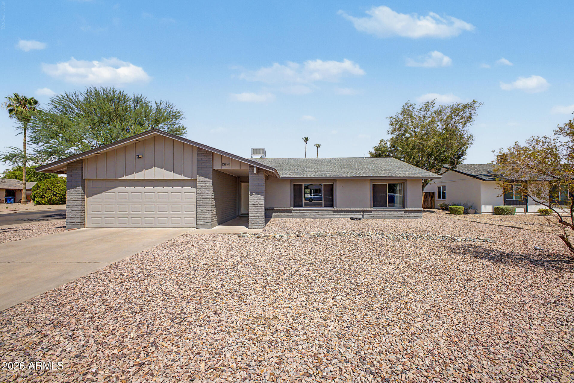 1304 E Dunbar Drive — photo