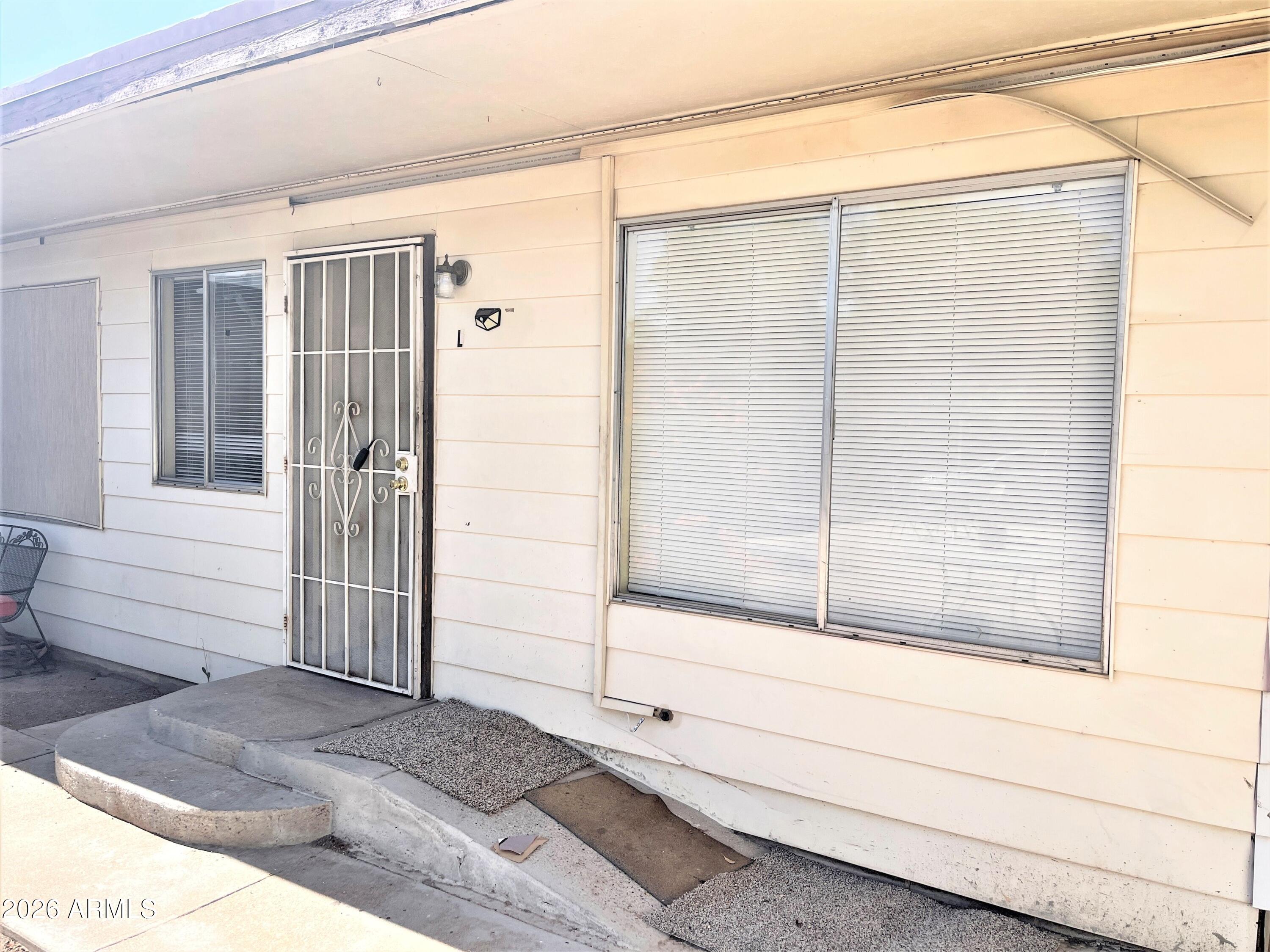 1211 W Apache Trail Apt L — photo