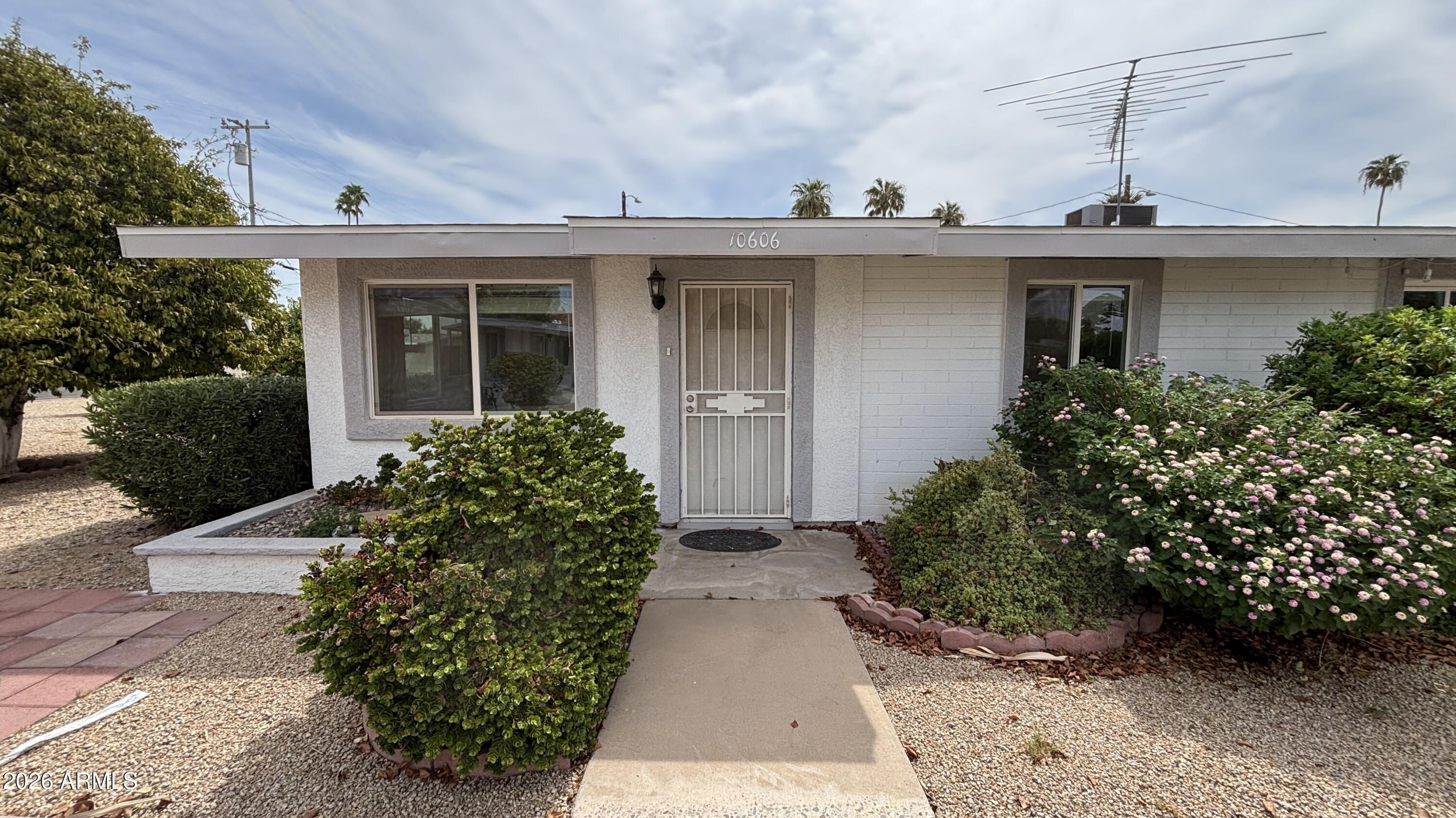 10606 W Oakmont Drive — photo