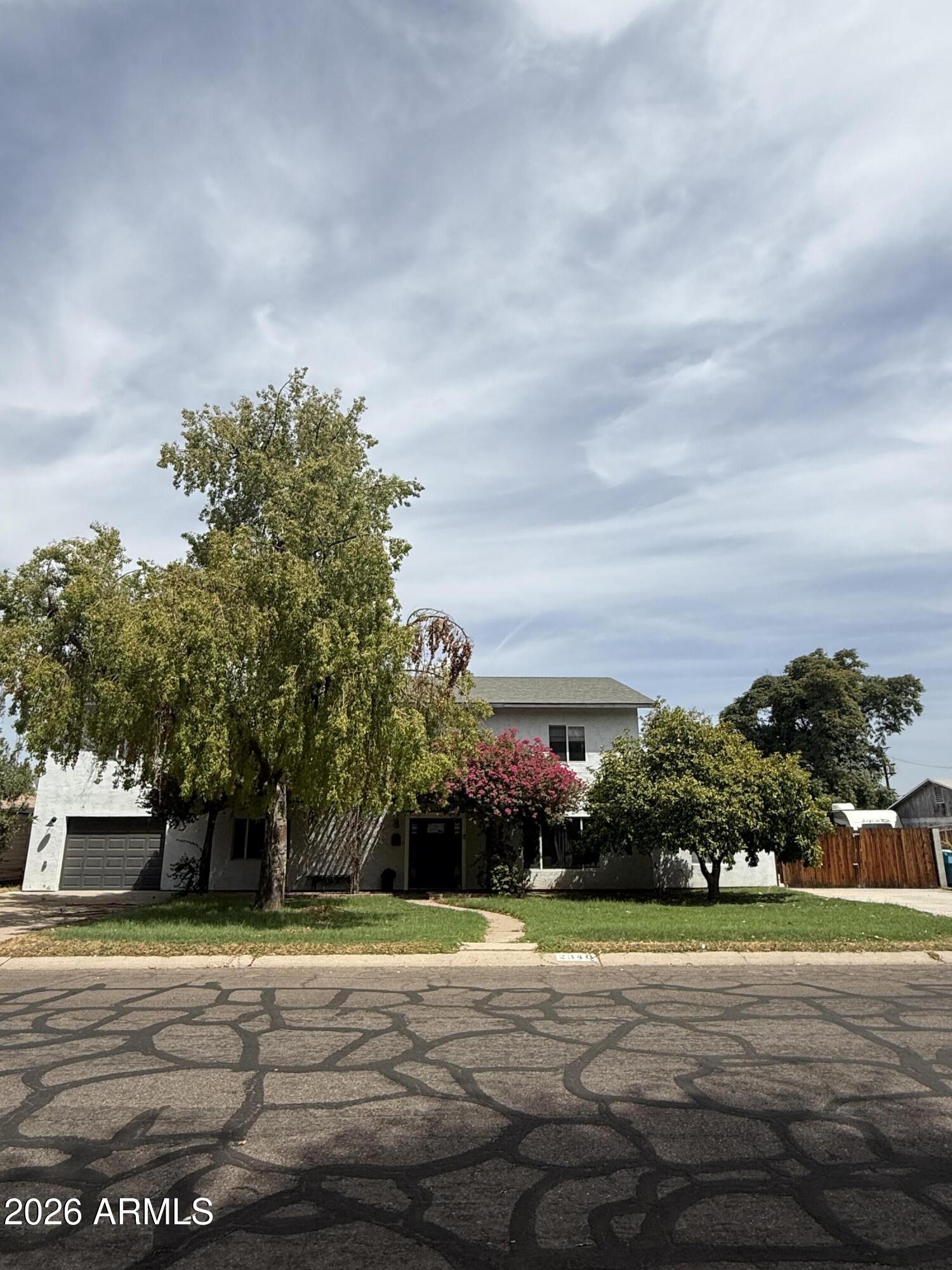 2340 W Solano Drive — photo