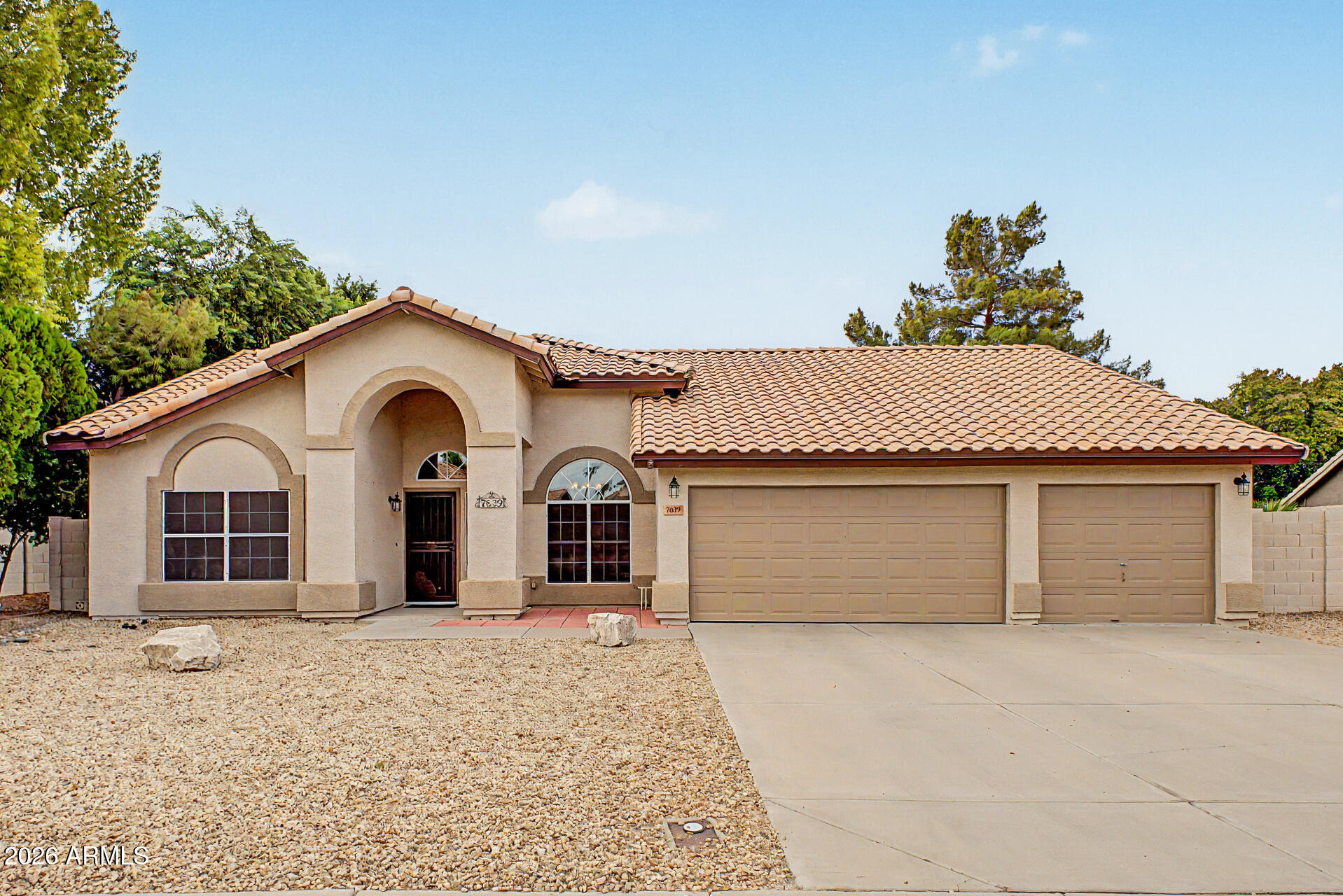 7639 W Crocus Drive — photo