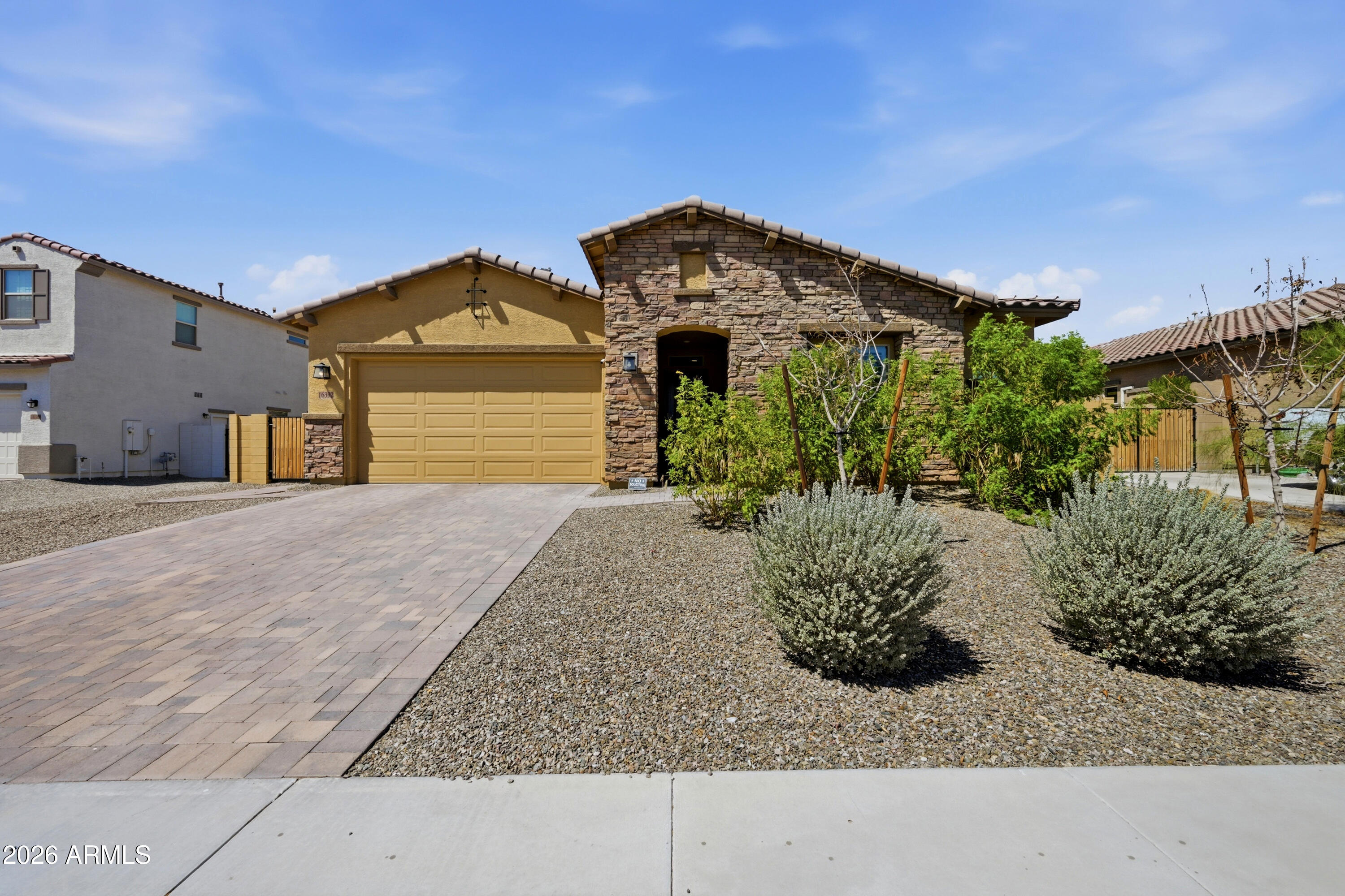 16392 W Madison Street — photo