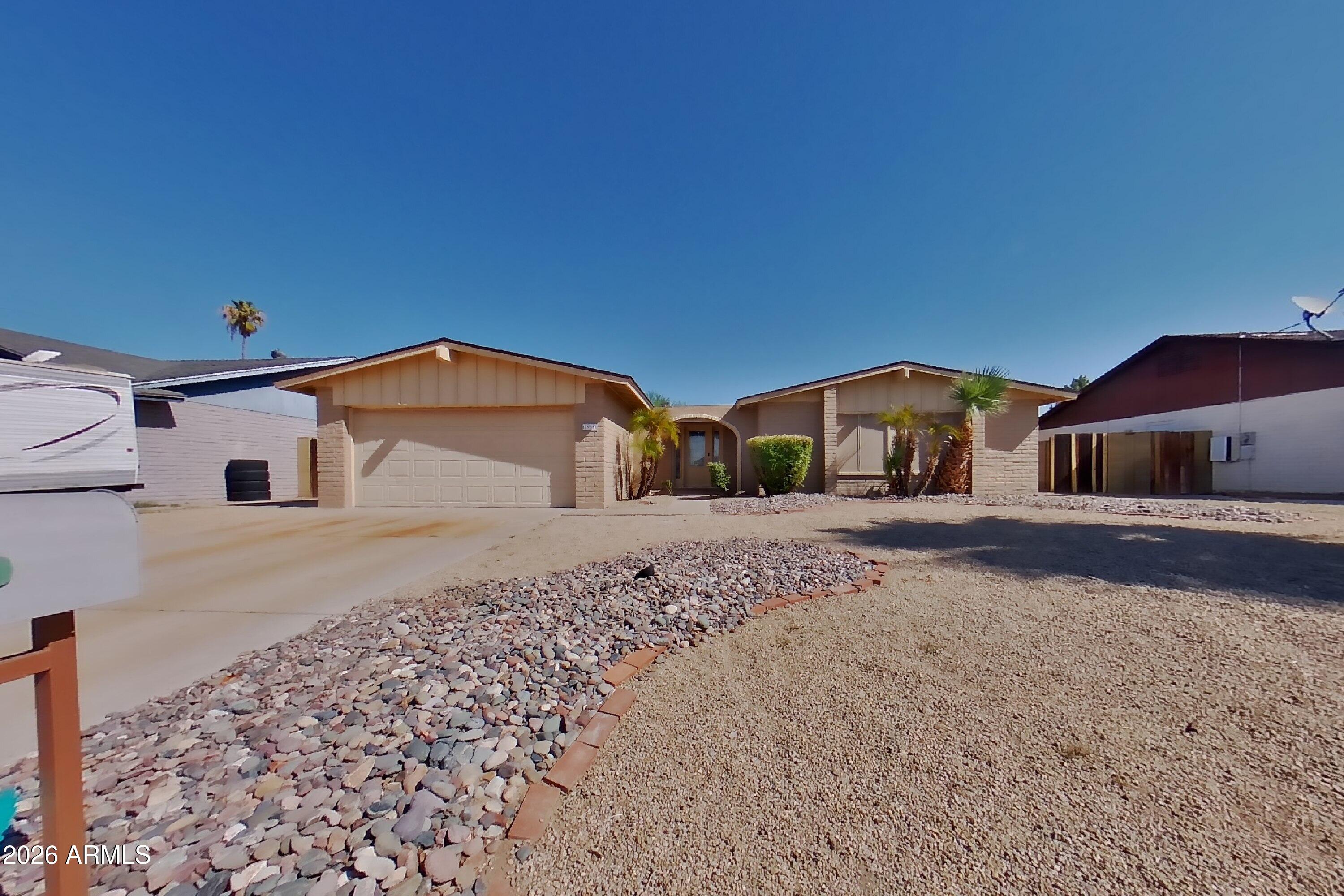 3938 W Redfield Road — photo