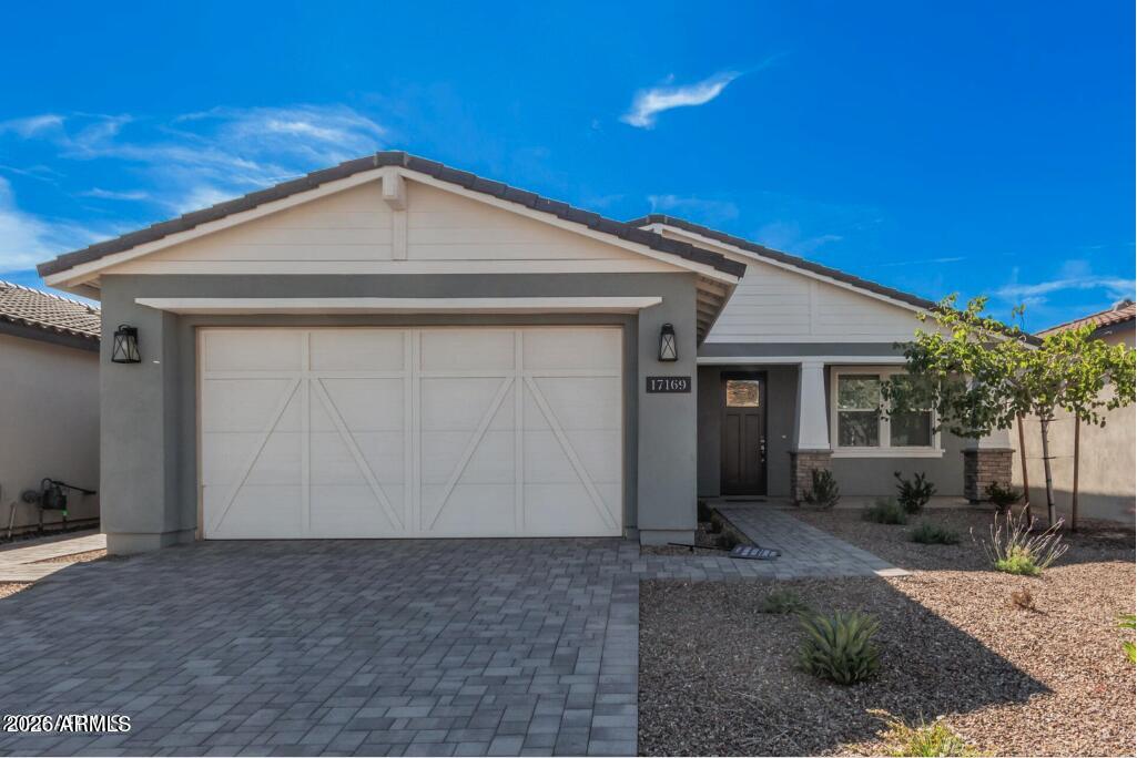 17169 W Edinburg Street — photo