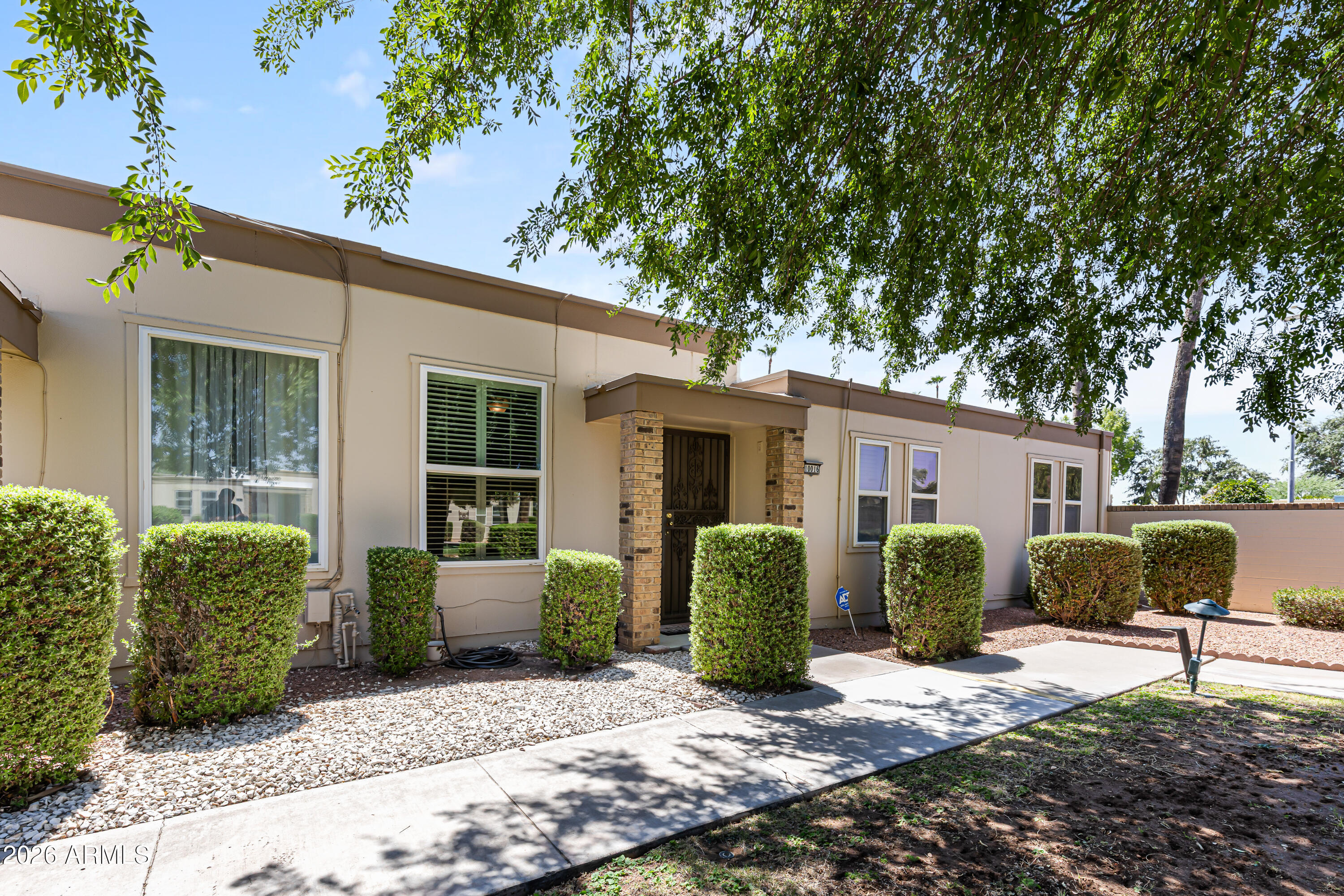 10016 W Hawthorn Drive — photo