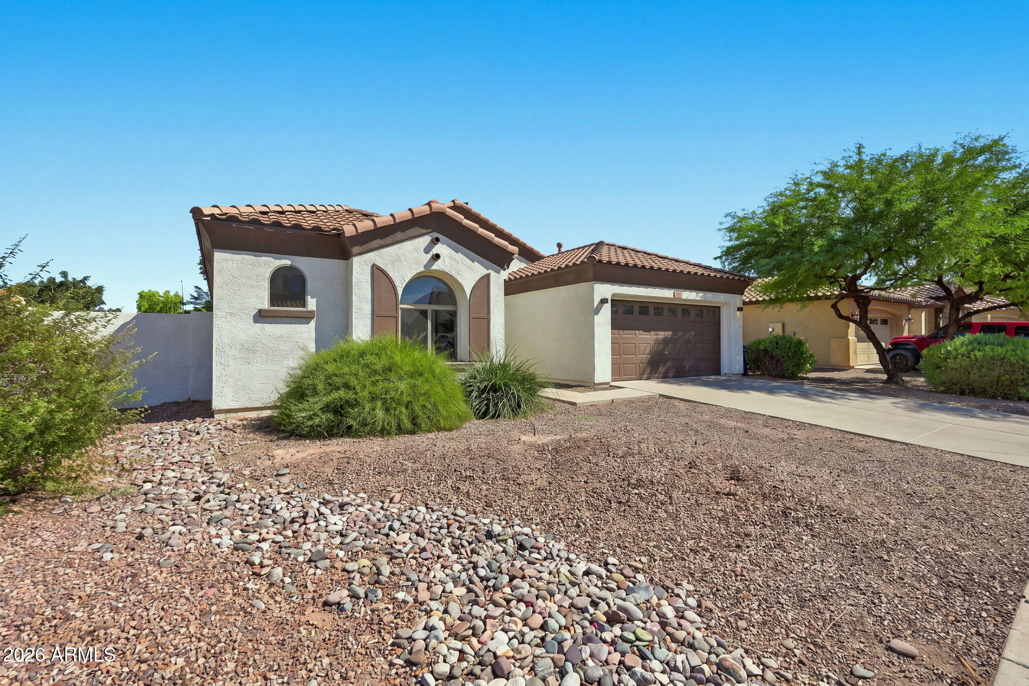 2132 E Redwood Drive — photo