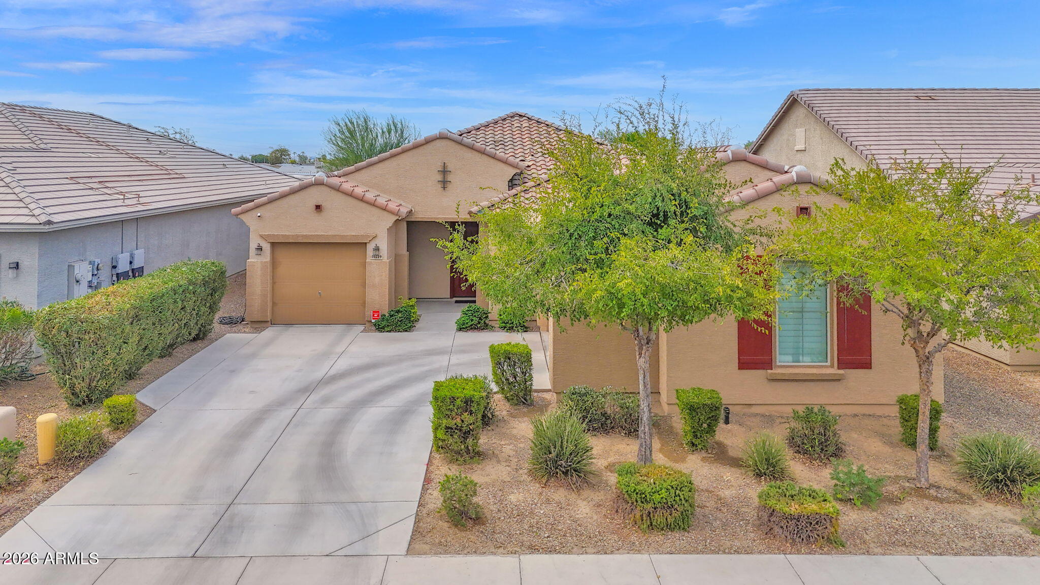 10219 W Lawrence Lane — photo