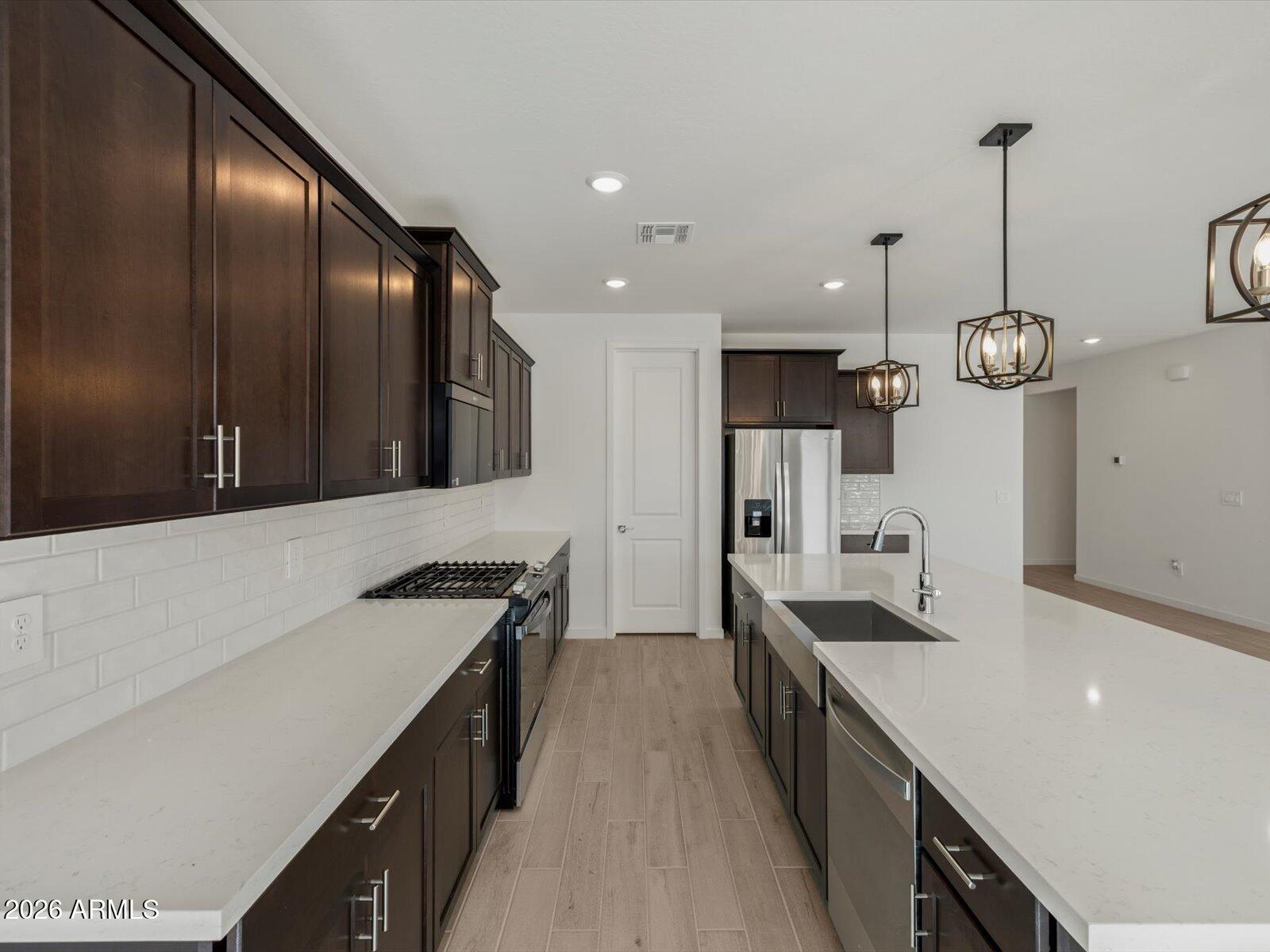 37049 W Montserrat Street — photo