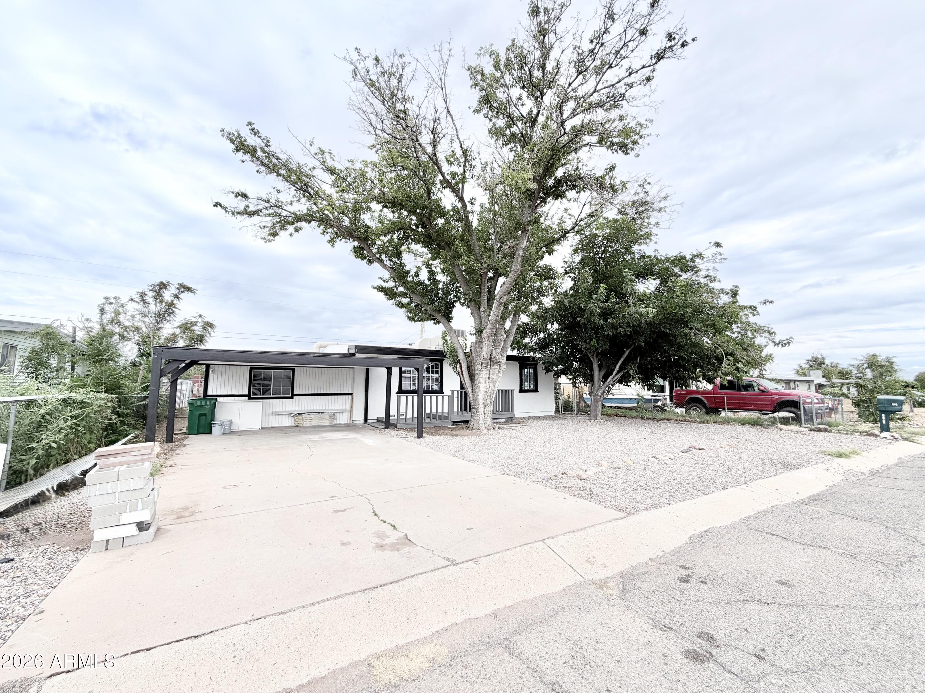 111 E Navajo Street — photo