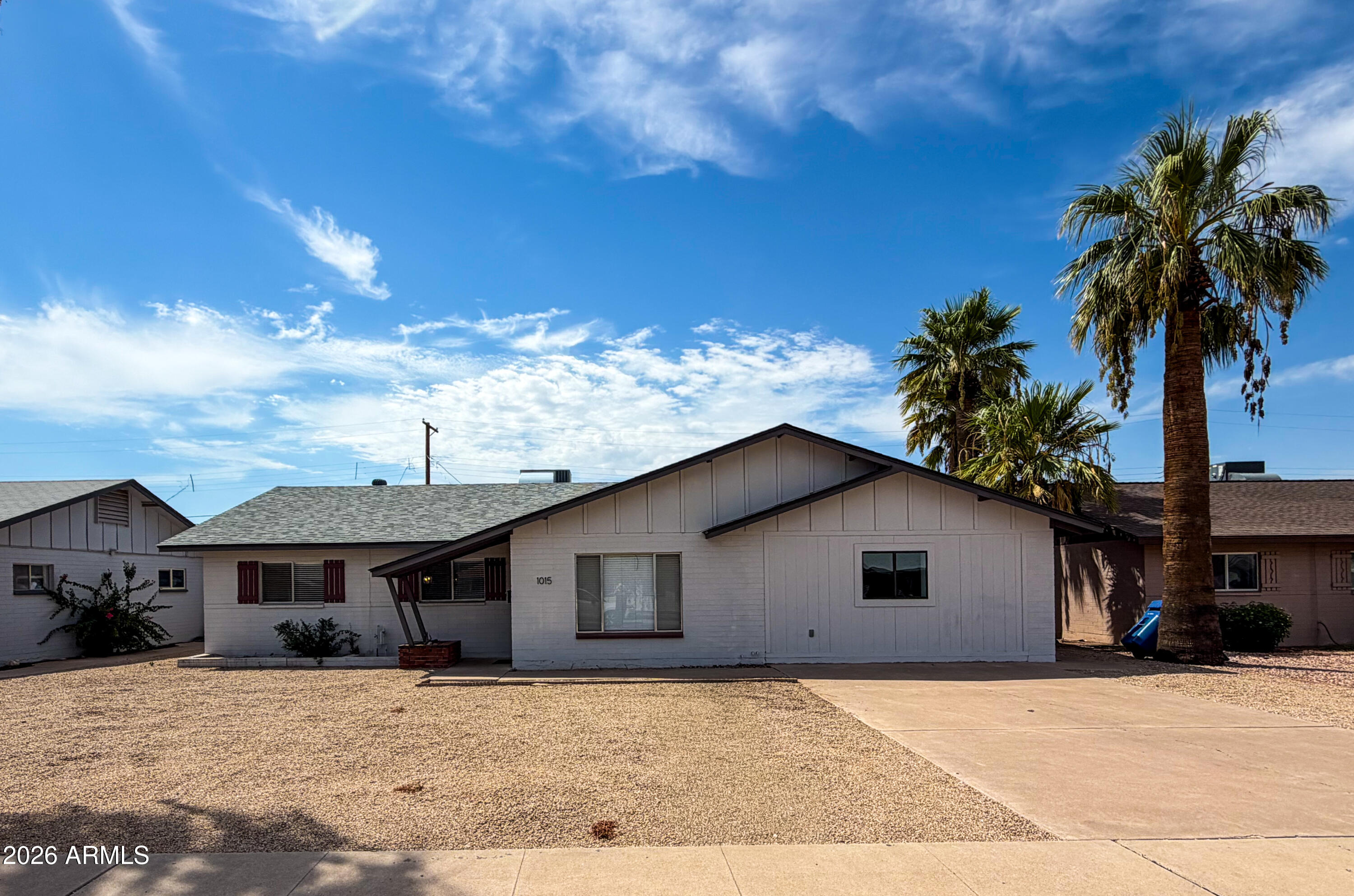 1015 E Concorda Drive — photo