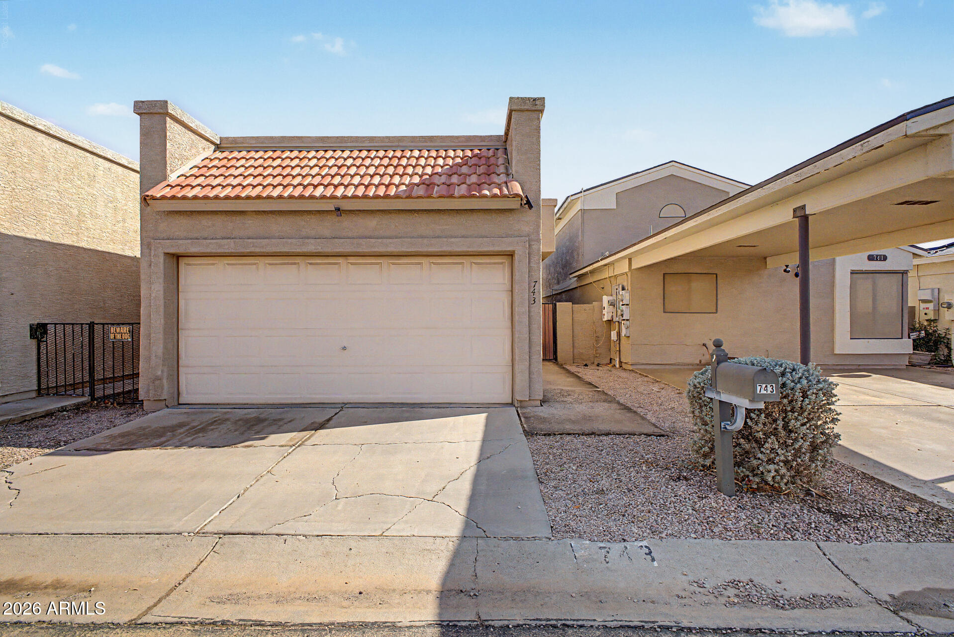 743 E Pepper Drive — photo