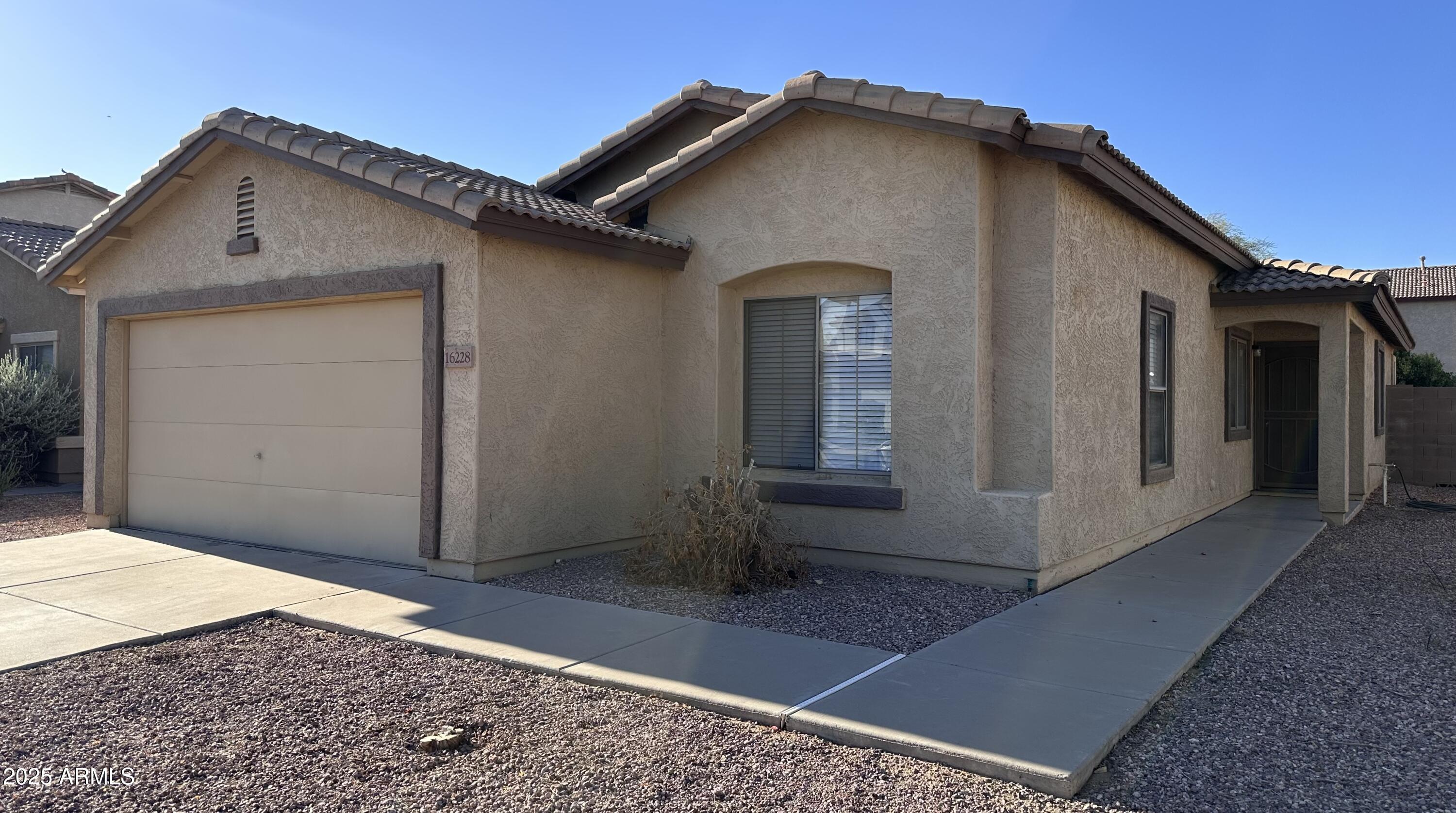 16228 W Custer Lane — photo